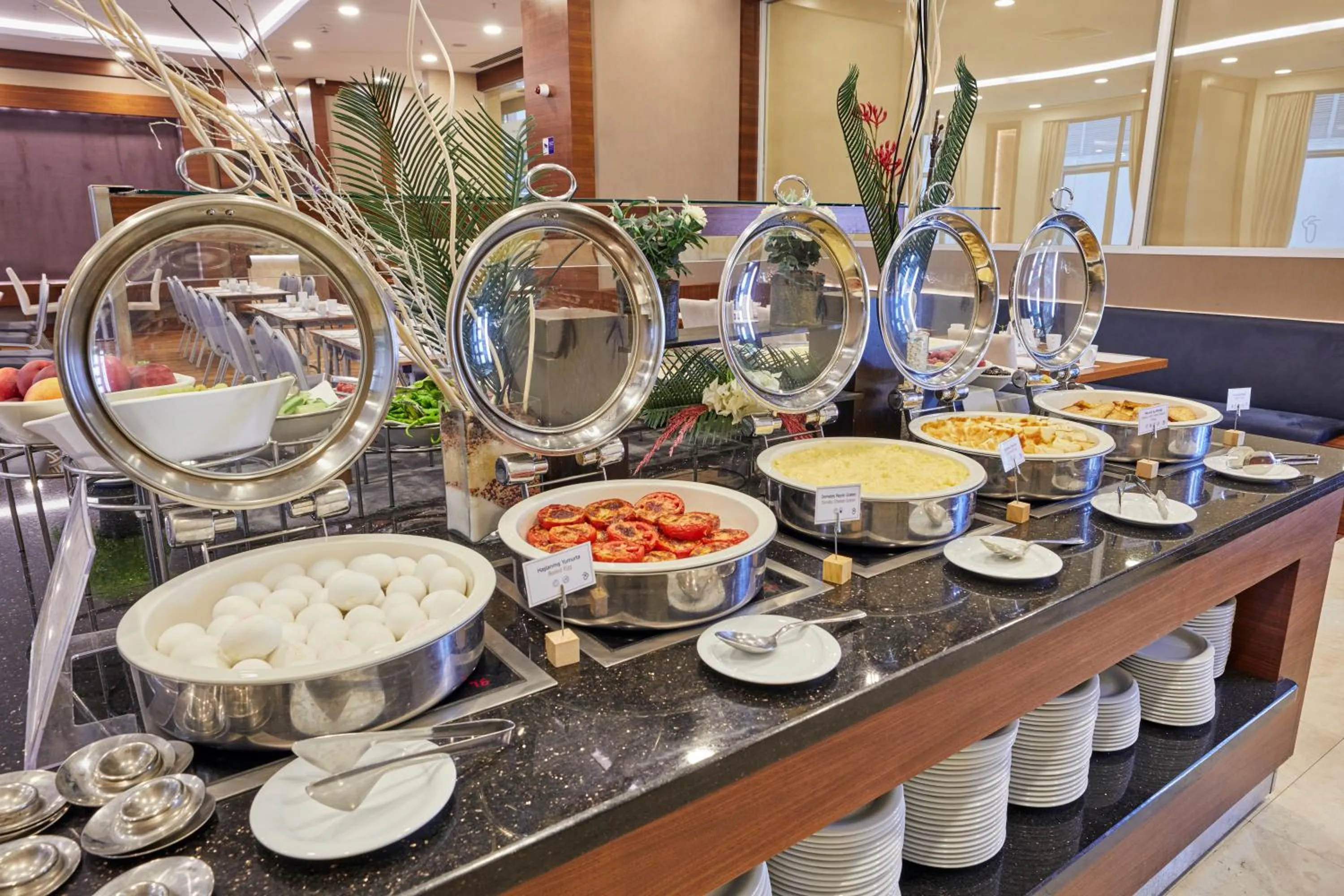 Buffet breakfast in Park Dedeman Bostanci Hotel