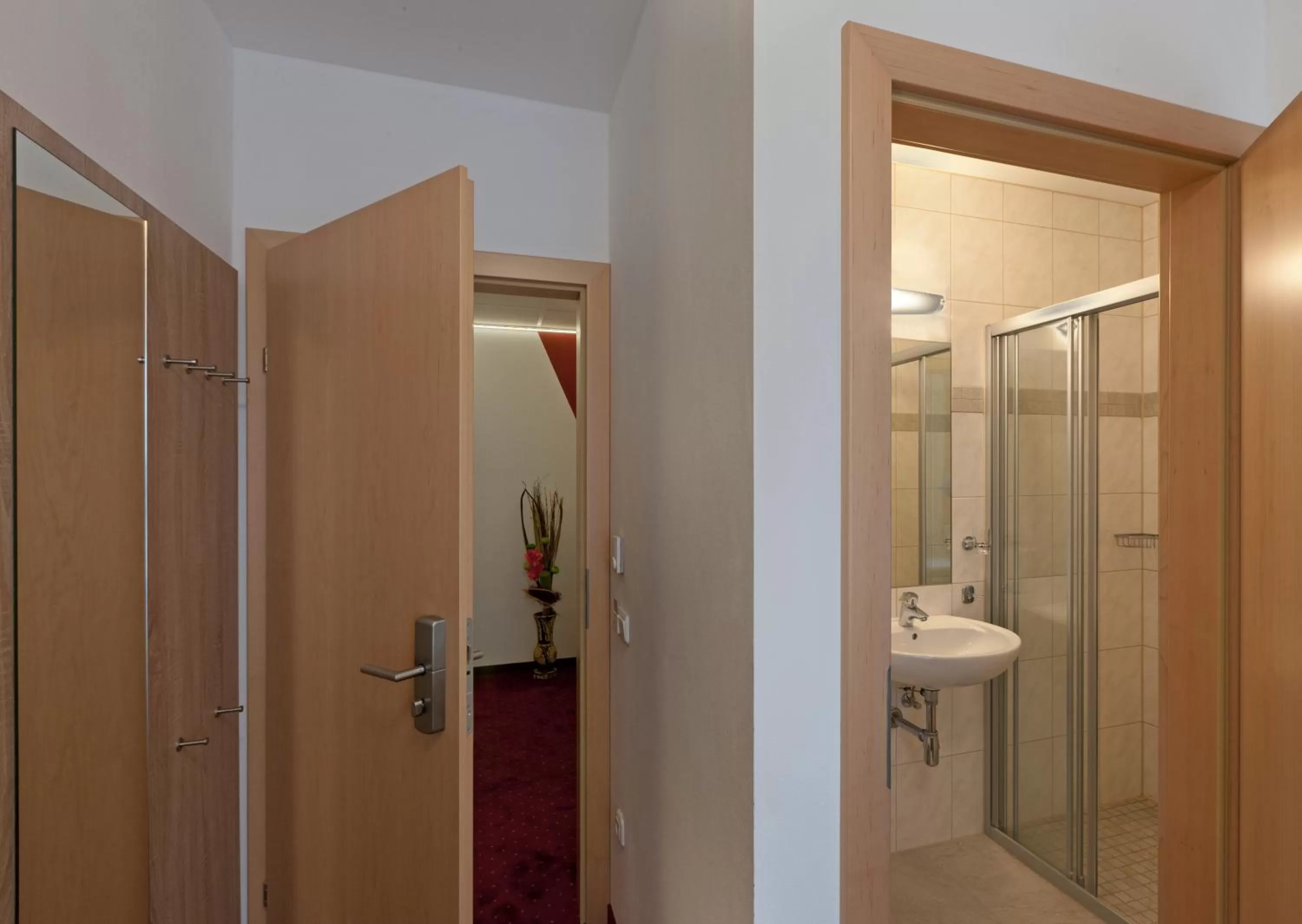 Bathroom in Hotel Restaurant Wallner I contactless check-in