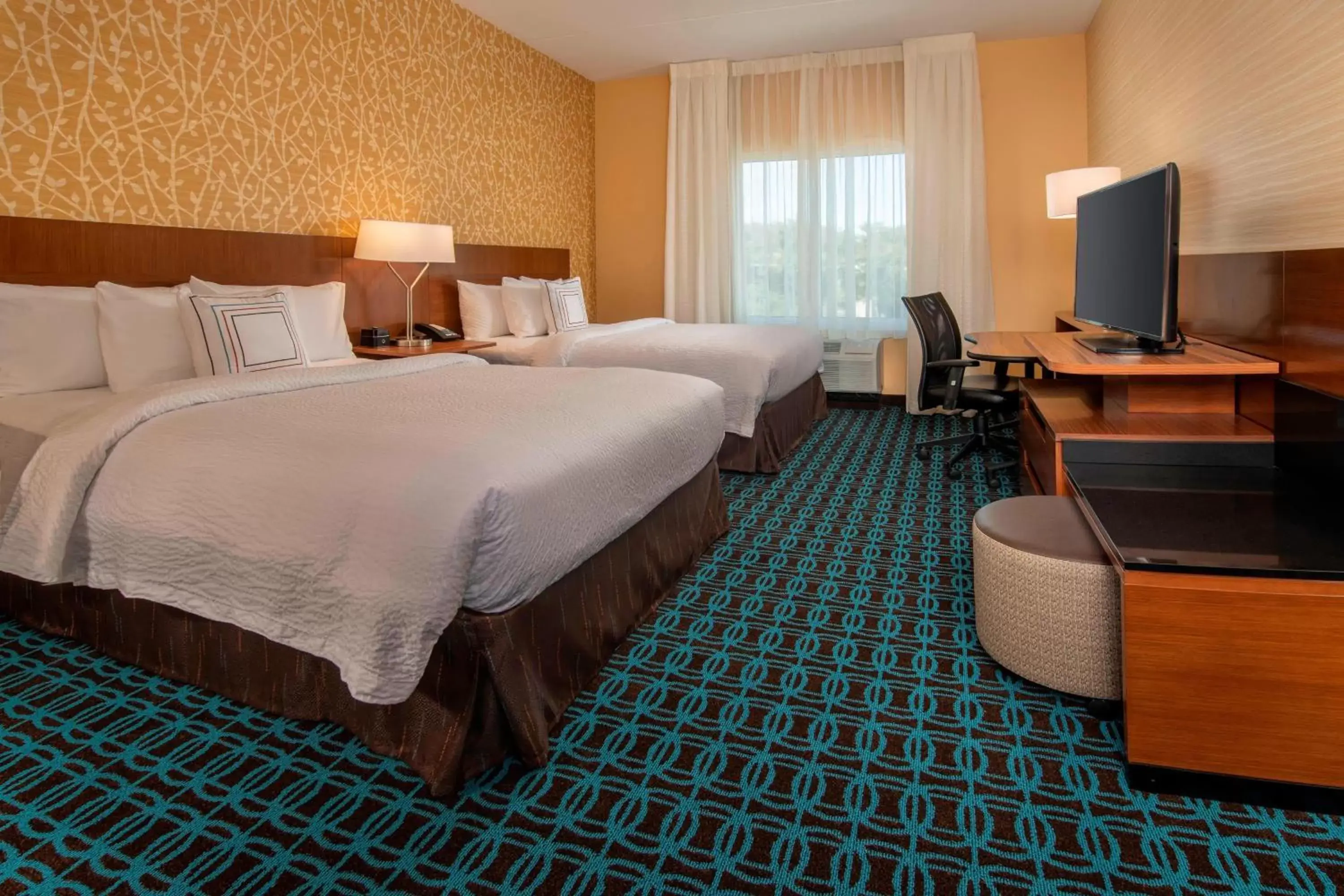 Photo of the whole room, Bed in Fairfield Inn & Suites by Marriott Harrisburg International Airport