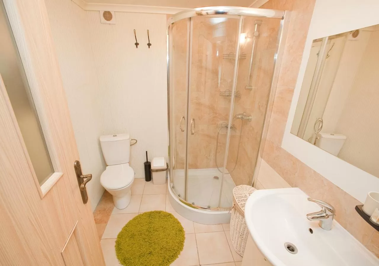 Shower in Ziołowa Dolina