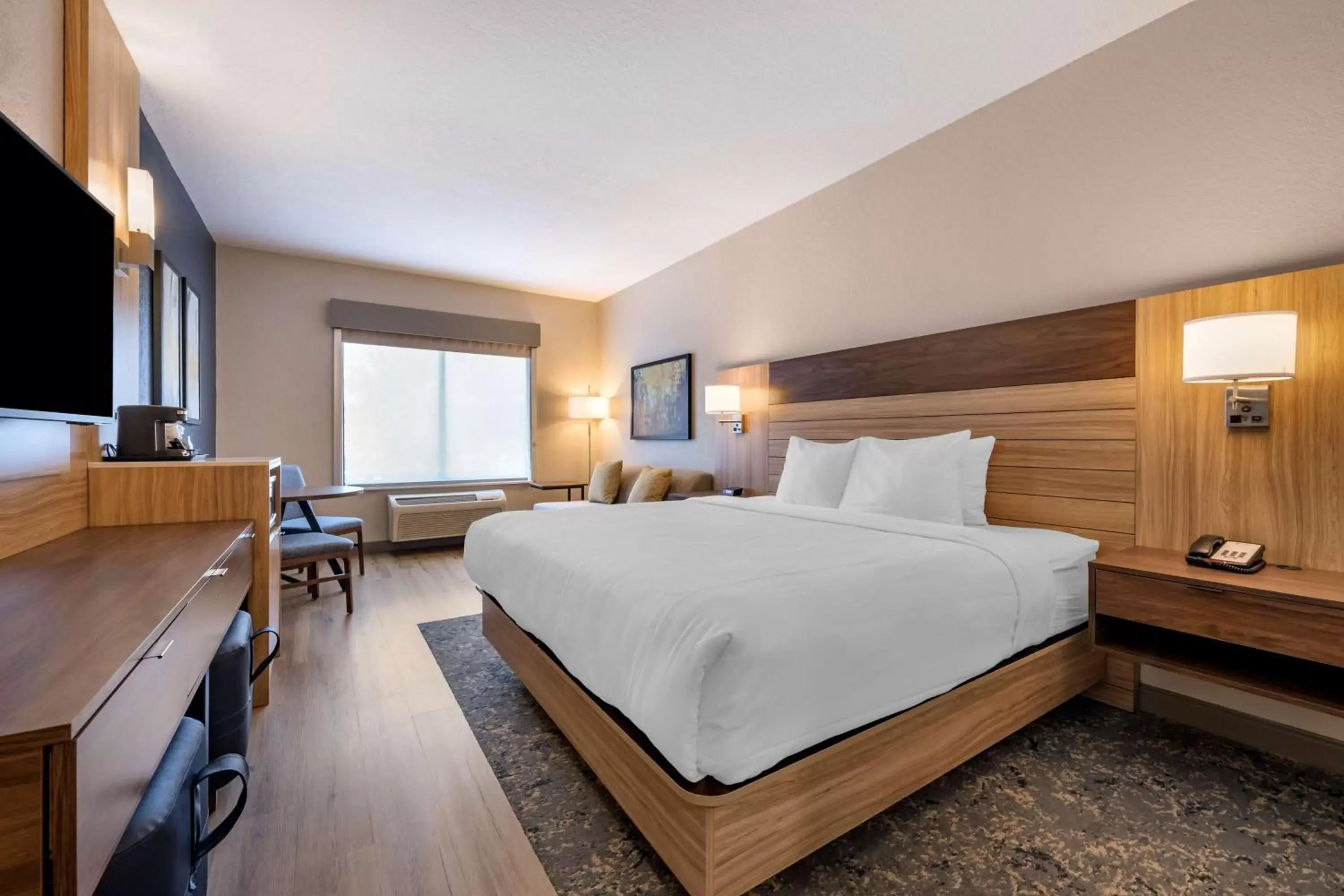 Bedroom, Bed in Best Western Plus Orlando East - UCF Area