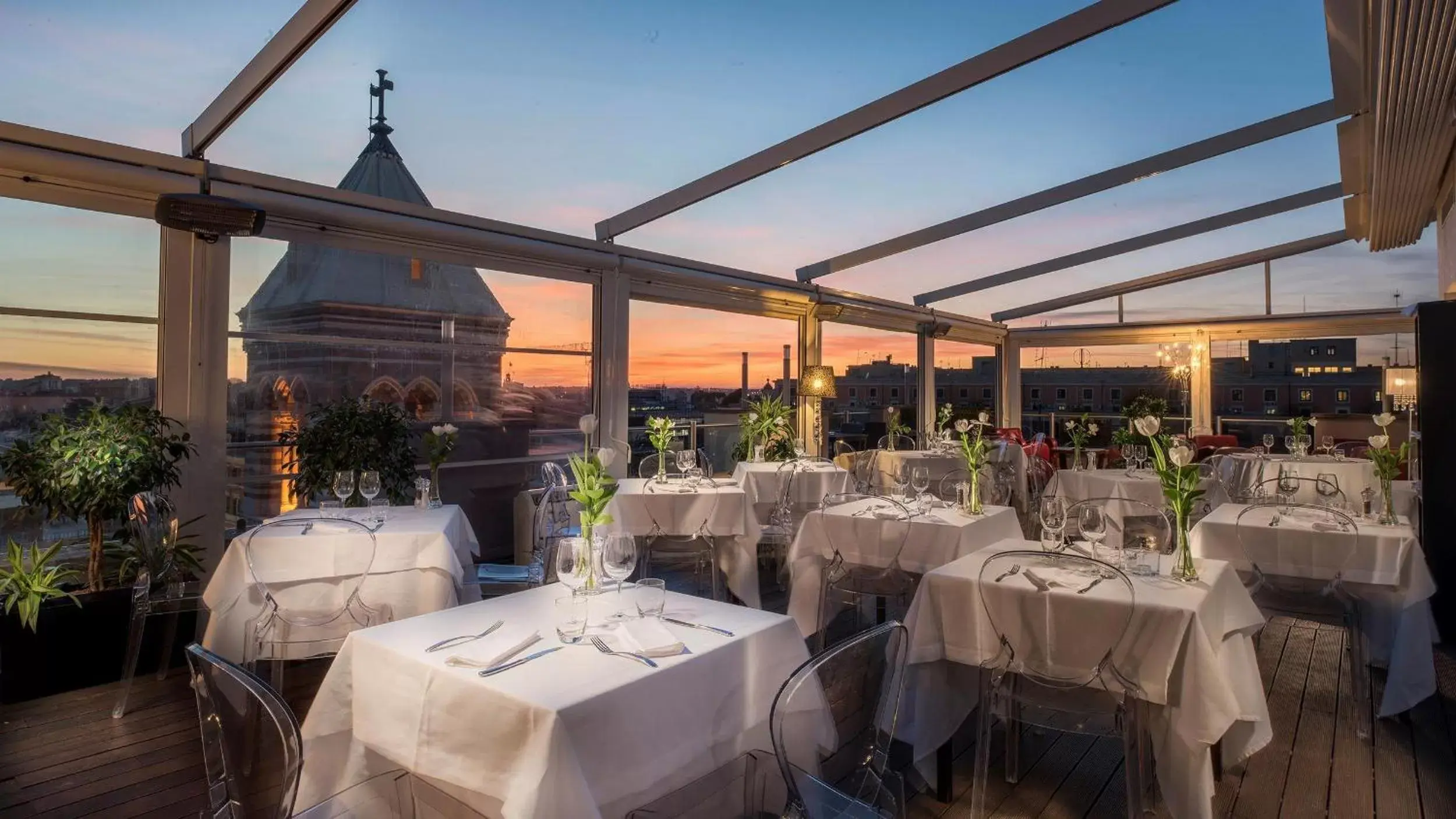 Restaurant/Places to Eat in La Griffe Hotel Roma