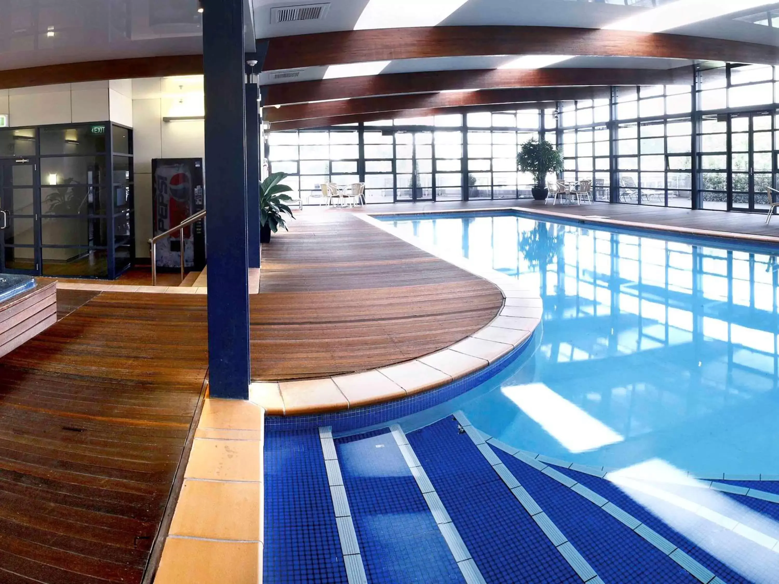 Sports, Swimming Pool in Novotel Canberra