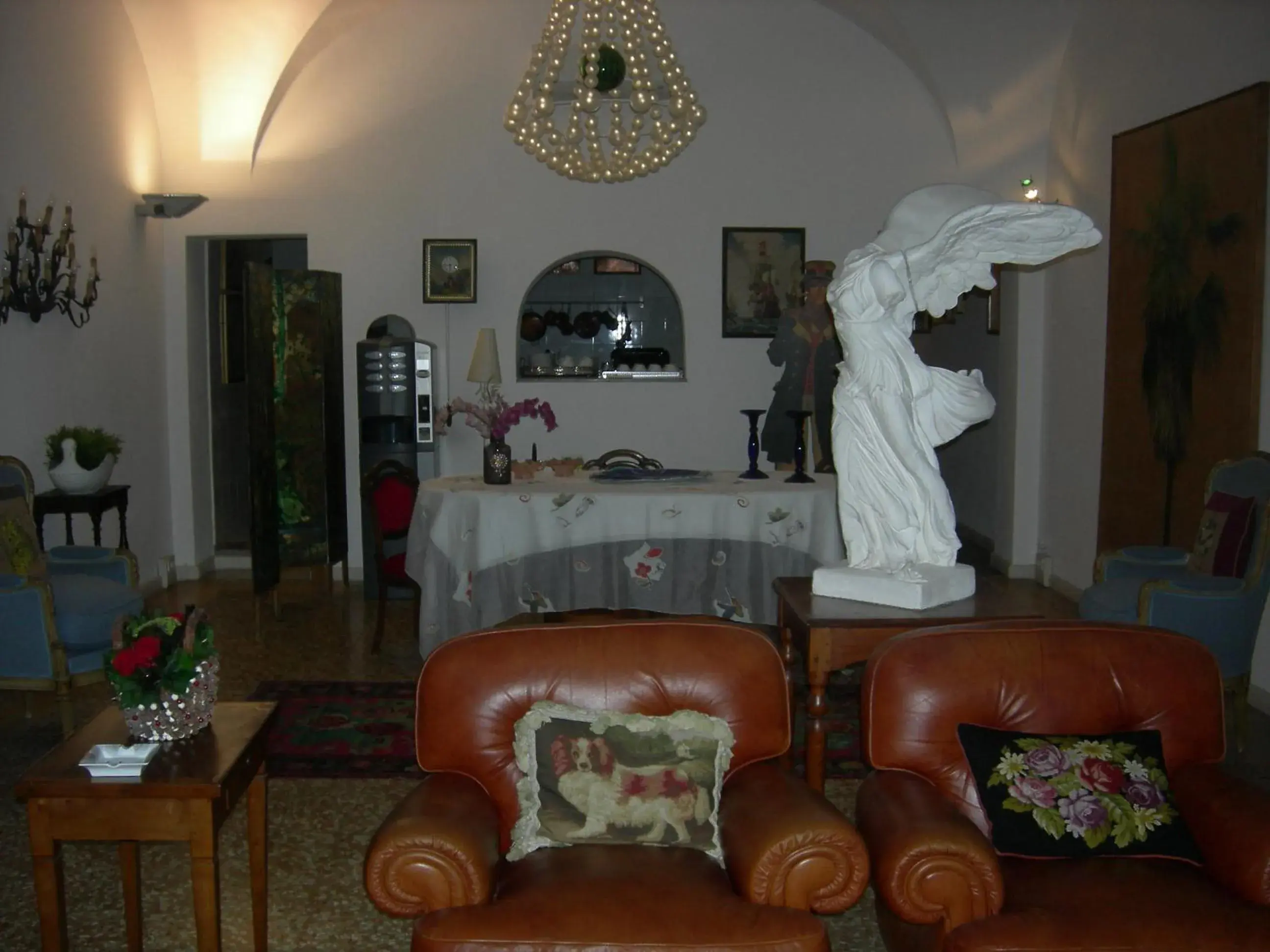 Seating area, Lounge/Bar in Hotel Il Falchetto