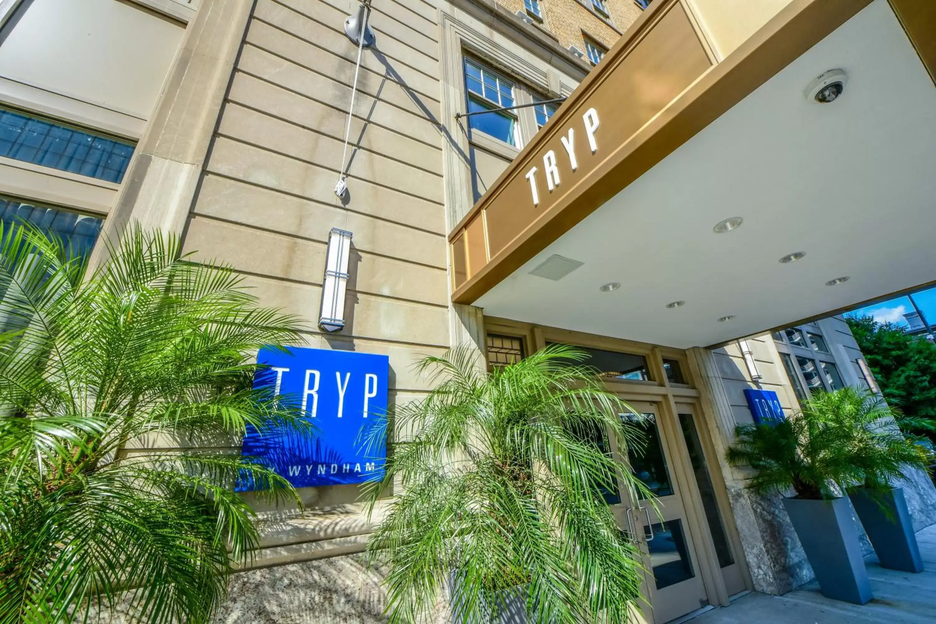 Facade/entrance in TRYP by Wyndham Newark Downtown