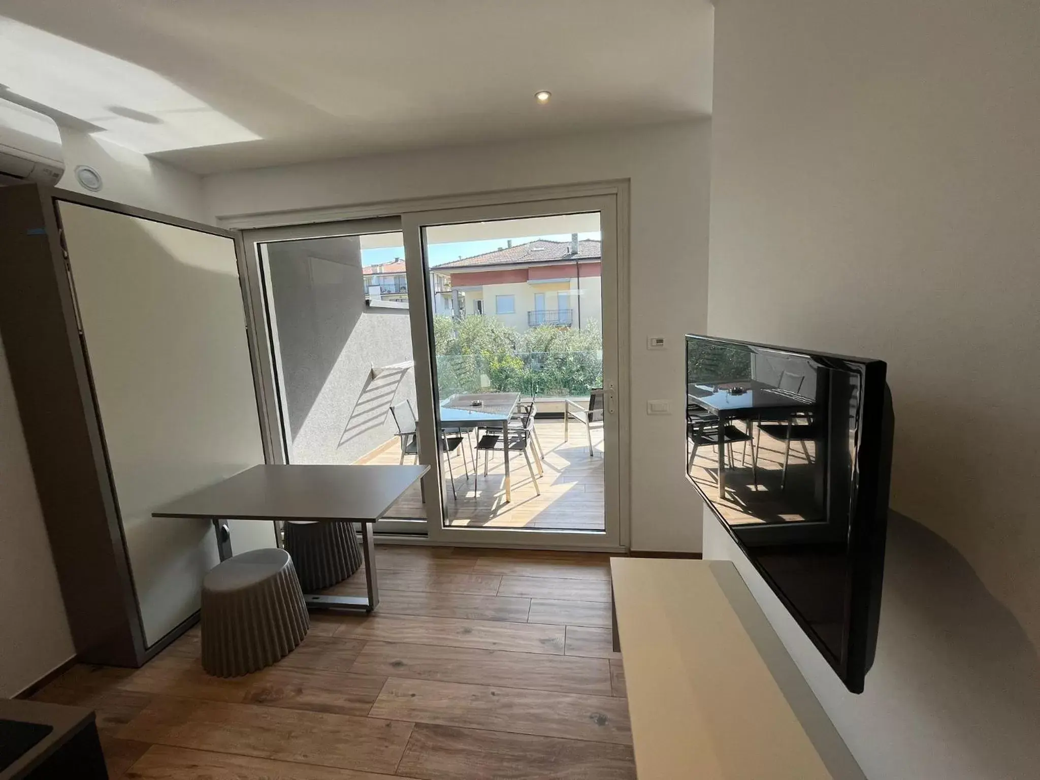 Studio Apartment in Riva Lake Lodge Studio Apartment in Riva Lake Lodge