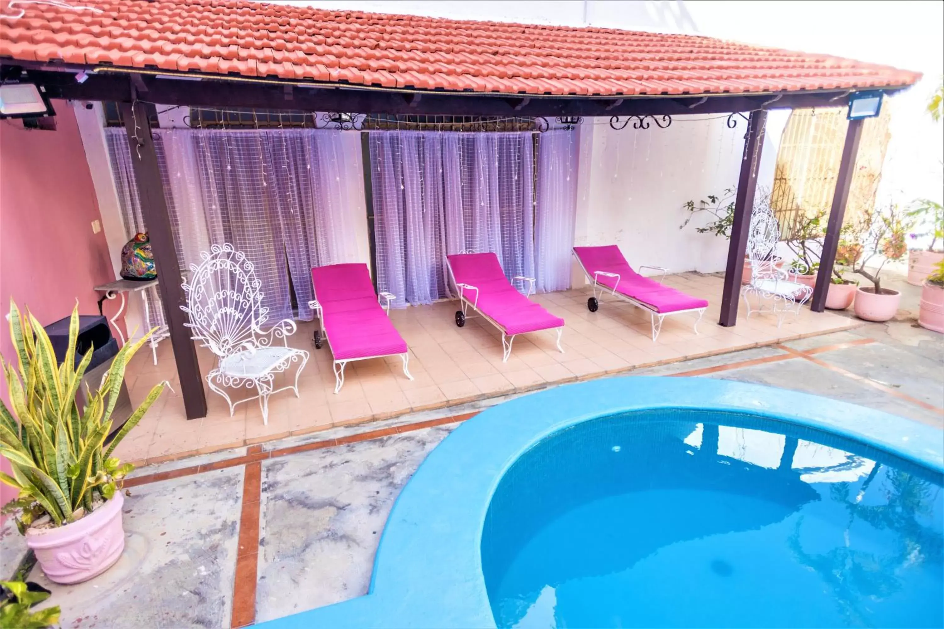 Swimming Pool in Hotel Santa Lucía