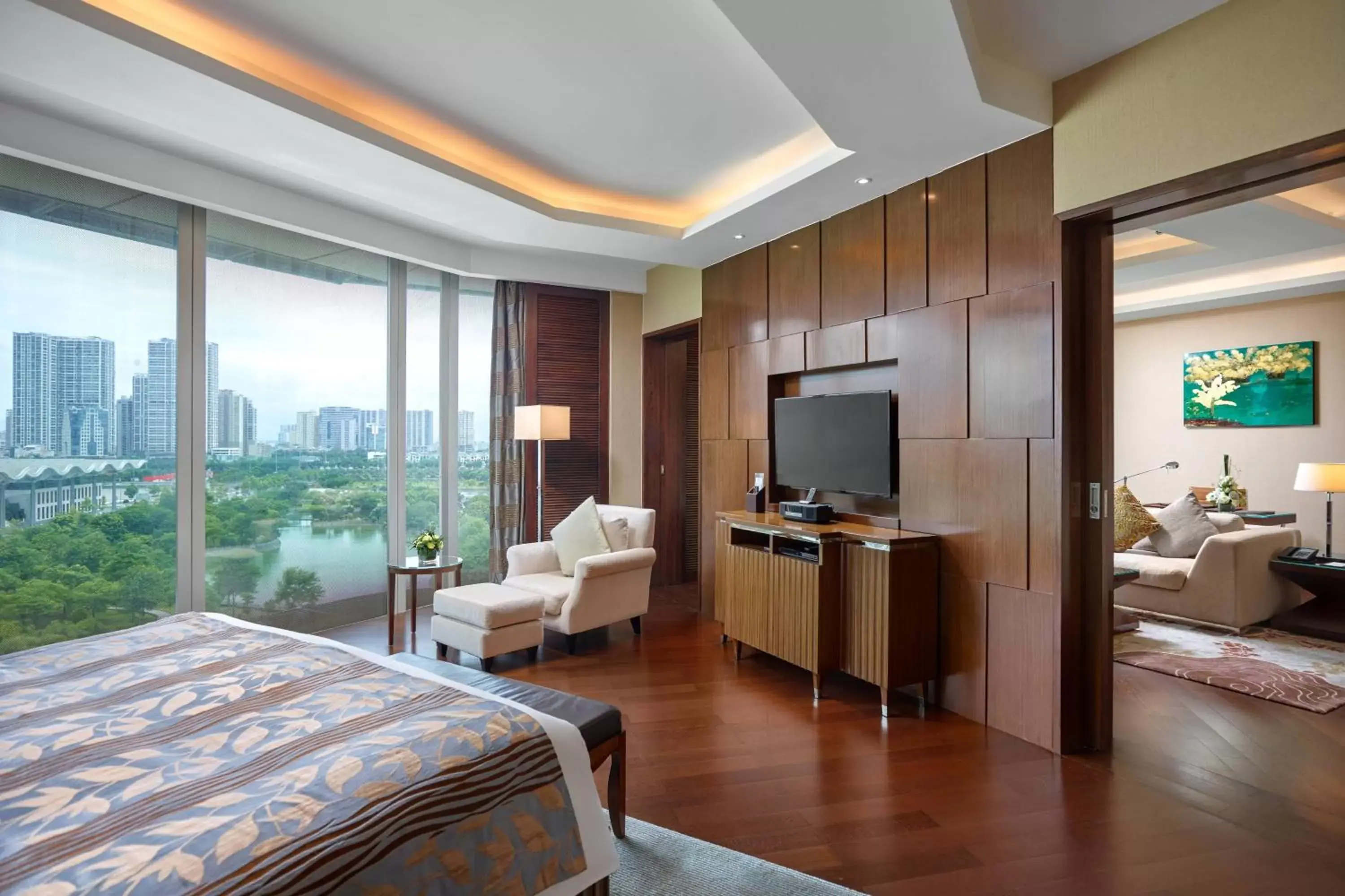 Bedroom, TV/Entertainment Center in JW Marriott Hotel Hanoi