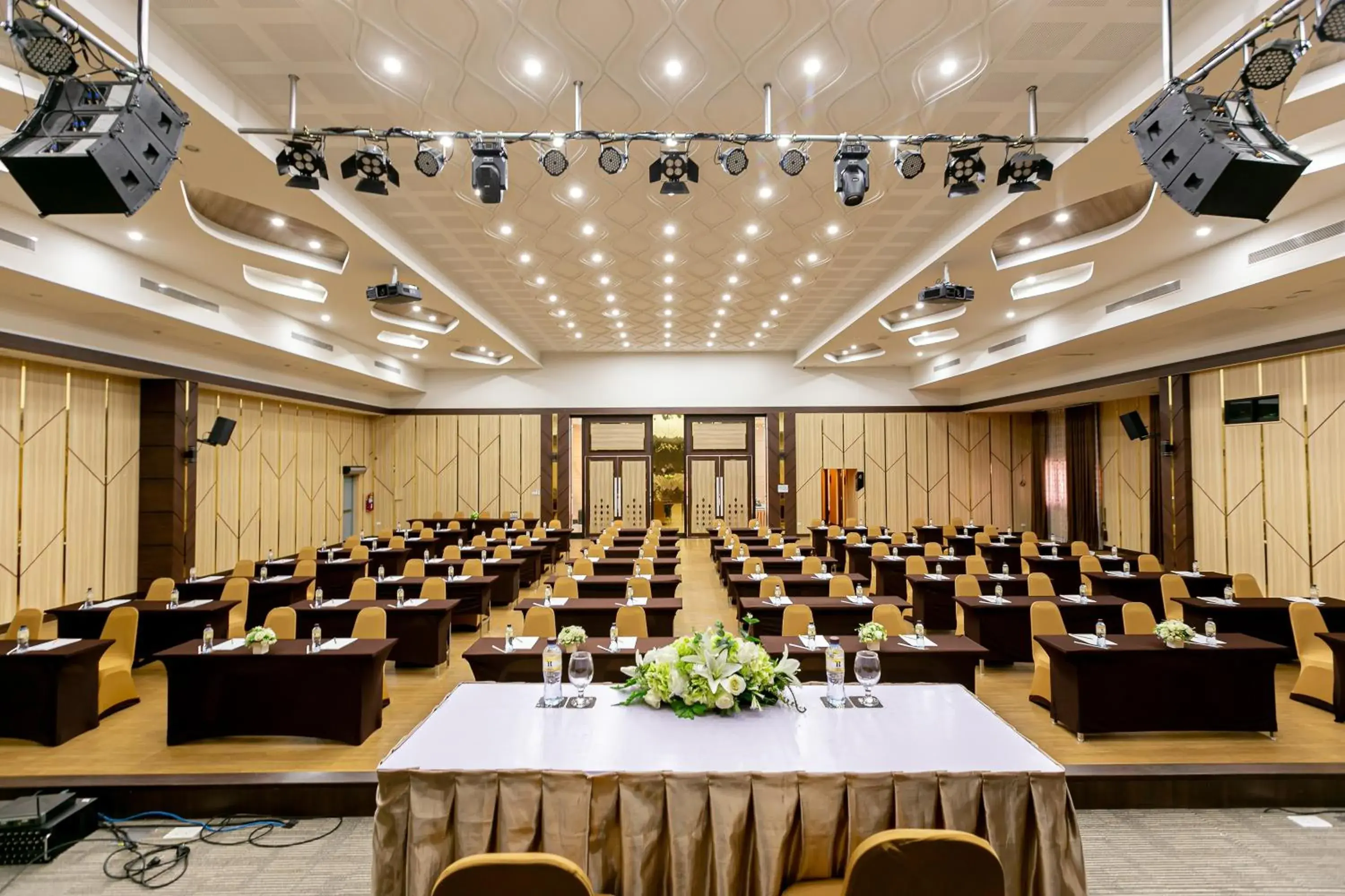 Meeting/conference room in Grand Ratchapruek Hotel
