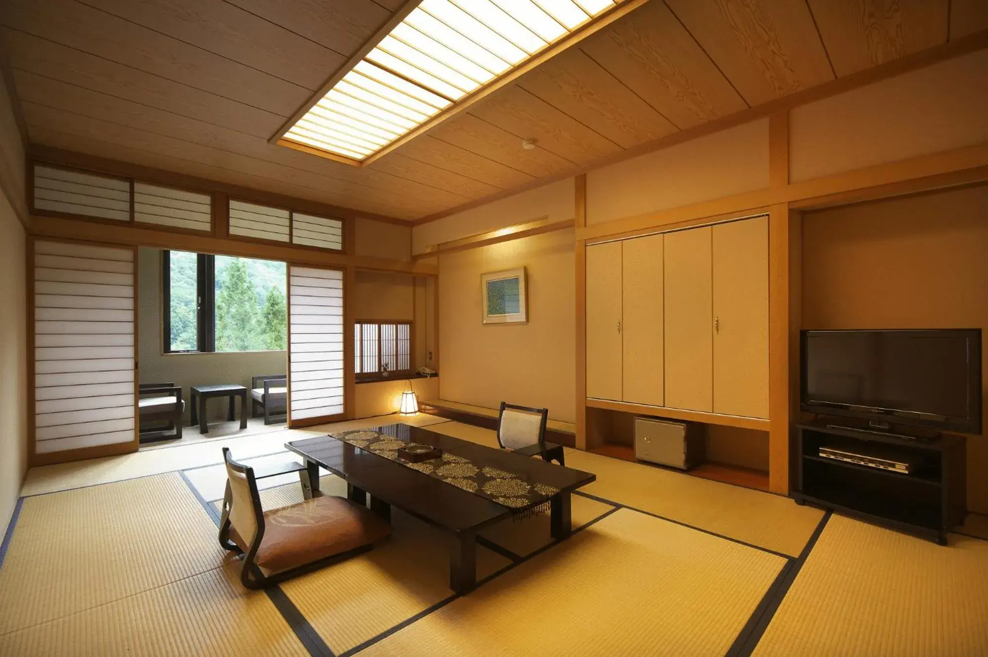 Photo of the whole room, Seating Area in Hodakaso Yamano Hotel