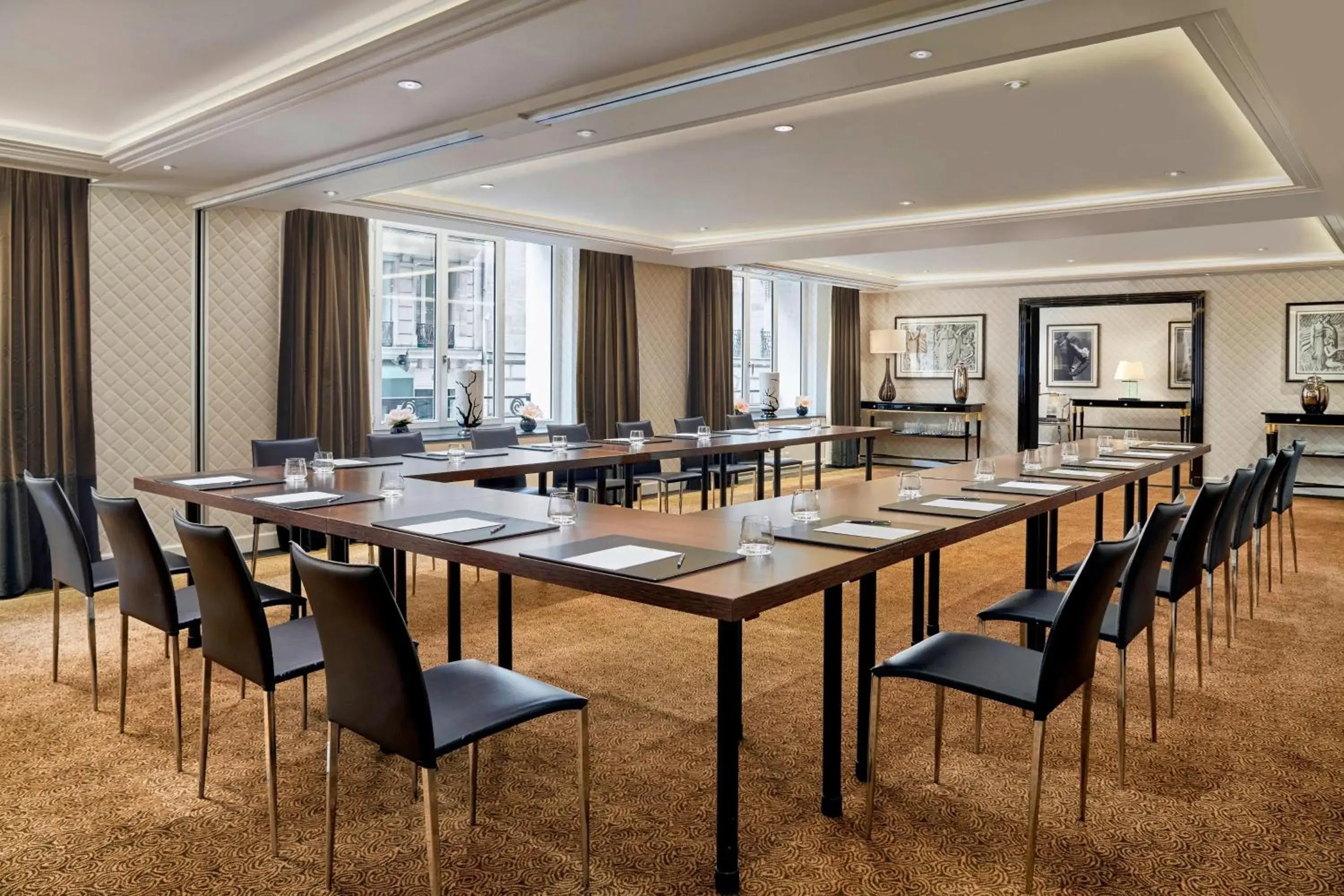 Meeting/conference room in Prince de Galles, a Luxury Collection hotel, Paris