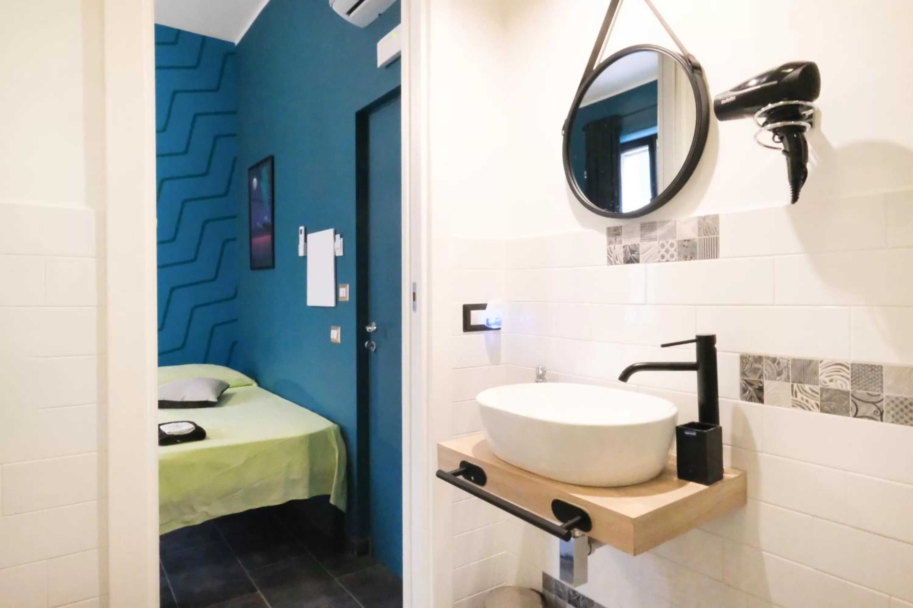 Bathroom in LH51 B&B