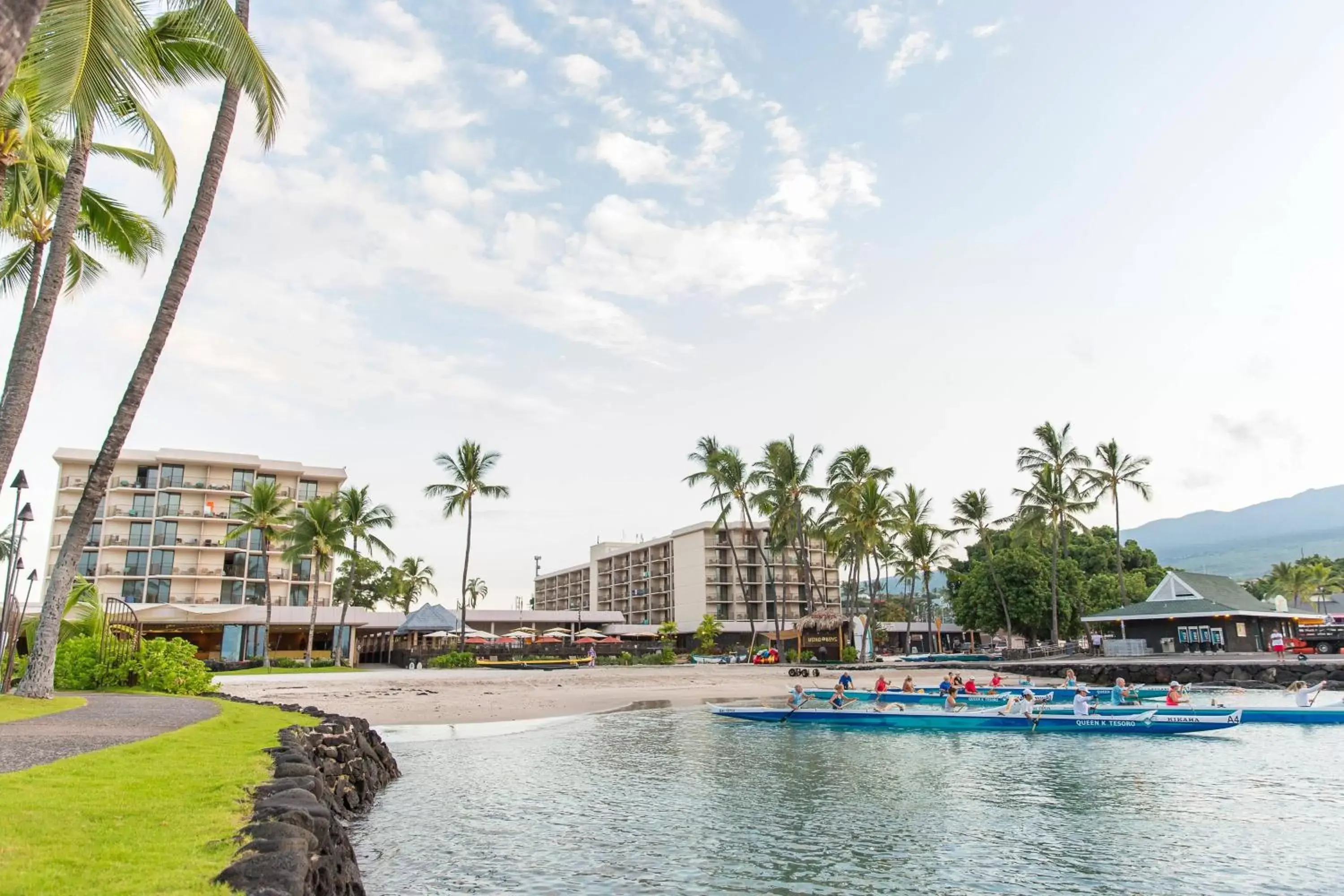Fitness centre/facilities, Property Building in Courtyard by Marriott King Kamehameha's Kona Beach Hotel