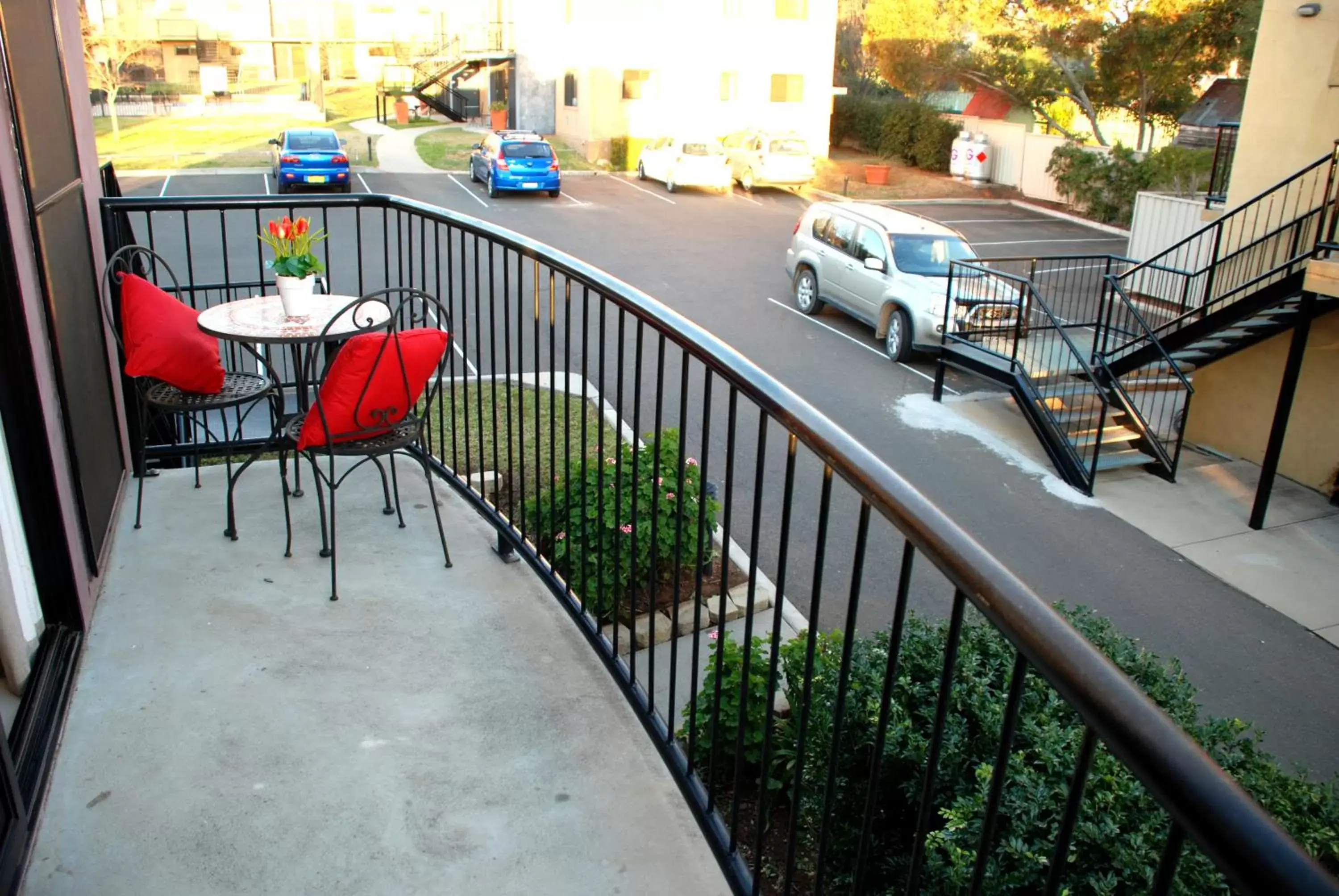 Patio, Balcony/Terrace in Amberoo Apartments