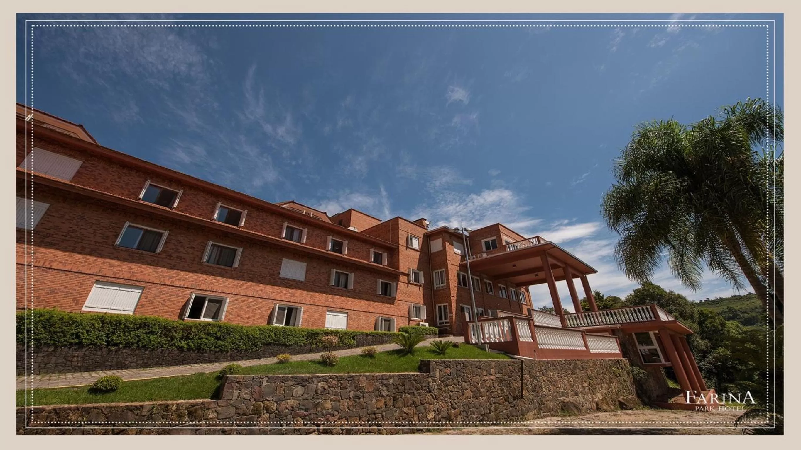Facade/entrance in Farina Park Hotel