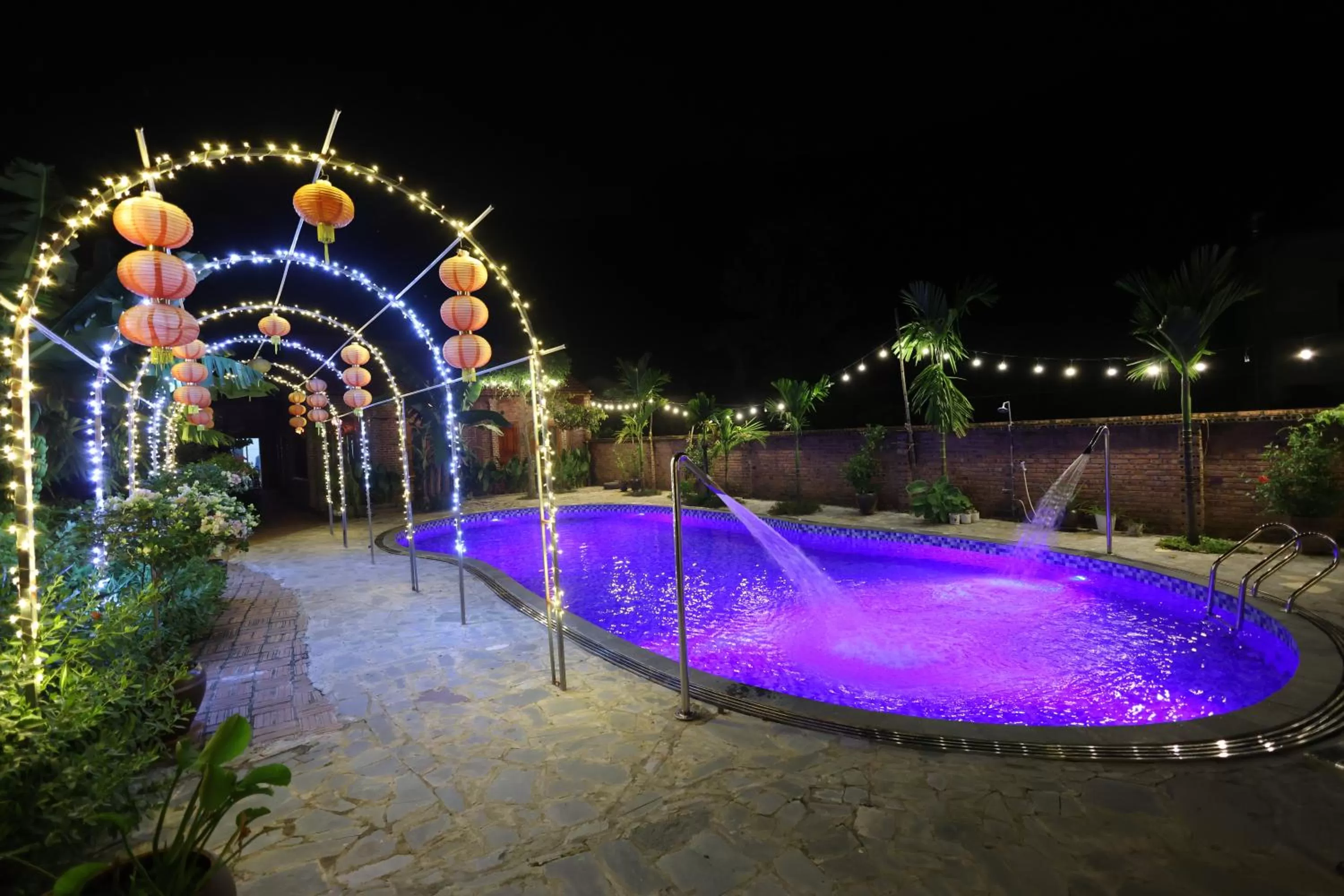 Night in Phạm Gia Homestay Ecogarden