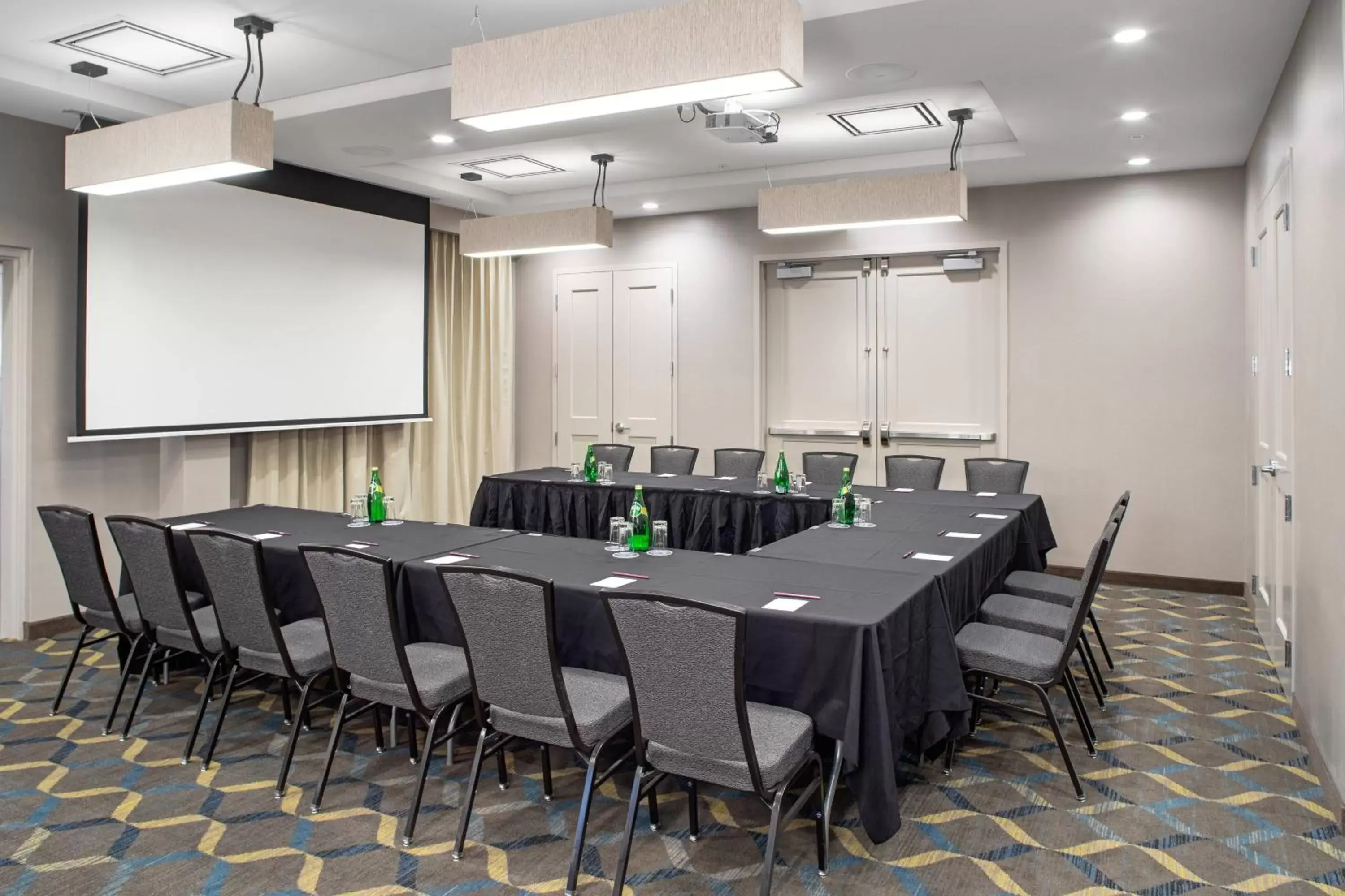 Meeting/conference room in Residence Inn by Marriott Toronto Mississauga West