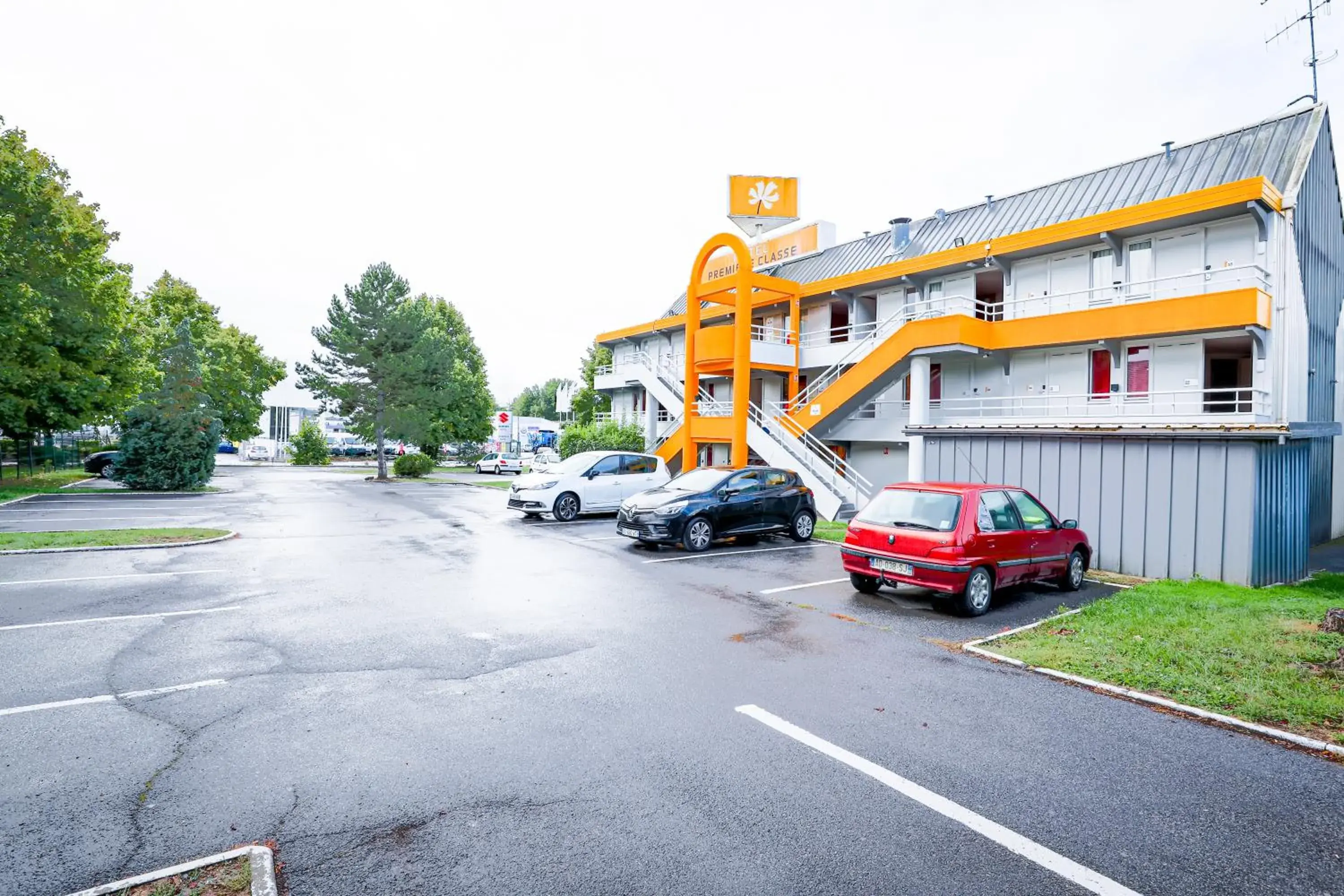 Property Building in Premiere Classe St Quentin