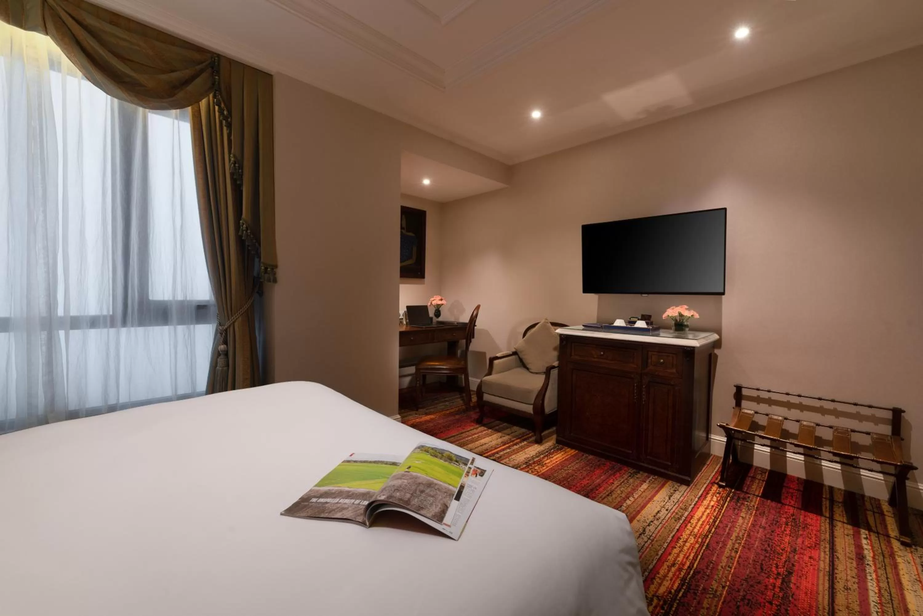 Bedroom, Bed in The Lapis Hotel