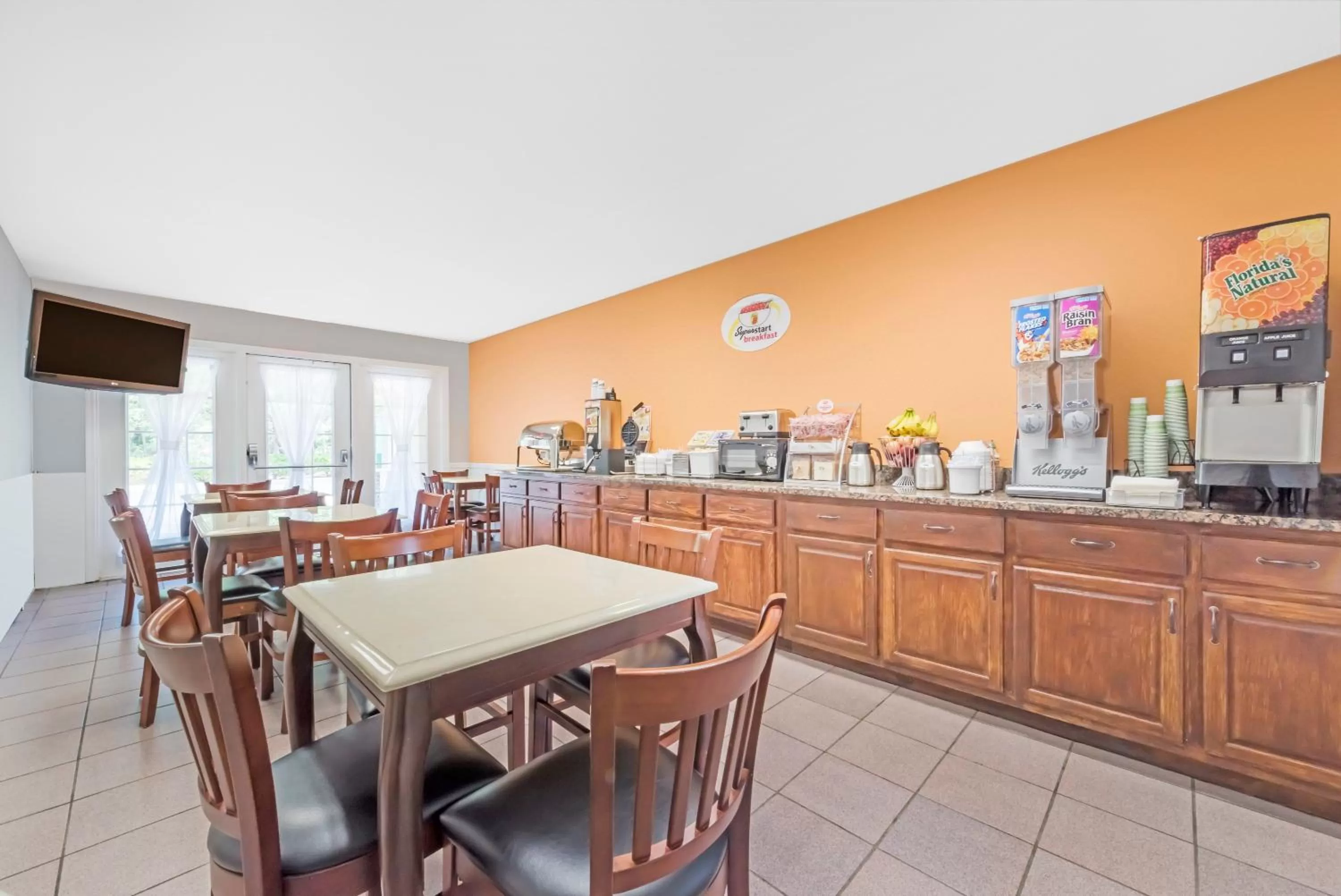 Area and facilities in Super 8 by Wyndham Alexander City