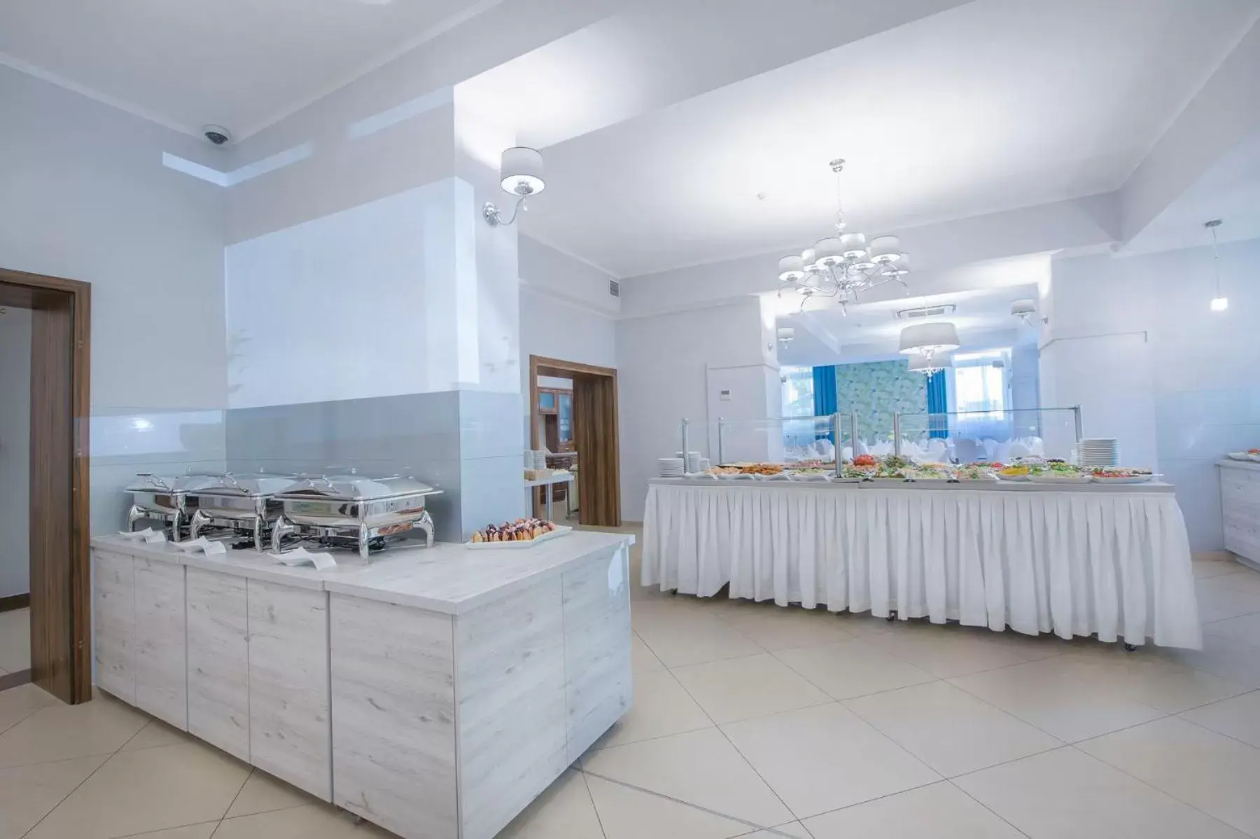 Kitchen/Kitchenette in Hotel Cesarskie Ogrody