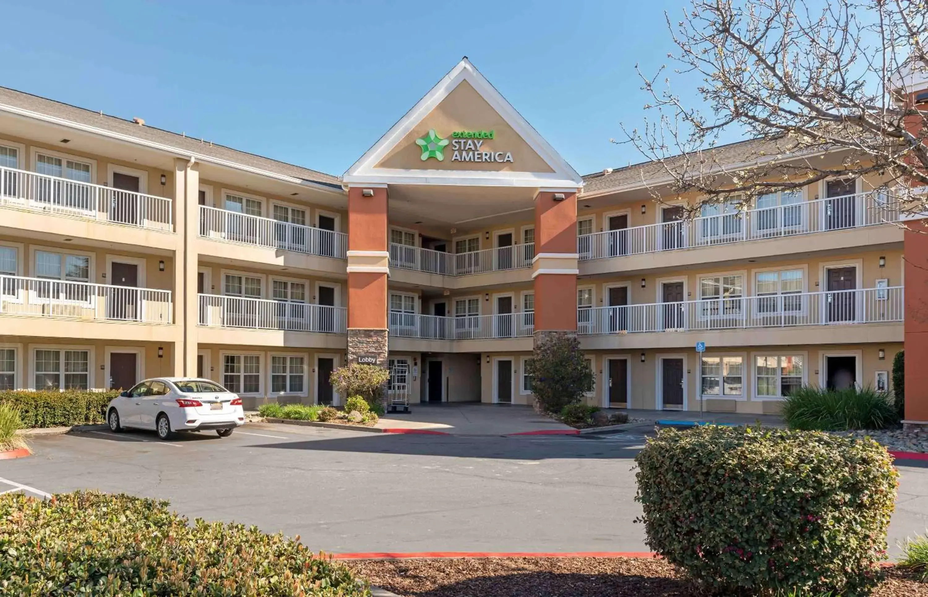 Property Building in Extended Stay America Suites - Sacramento - White Rock Rd
