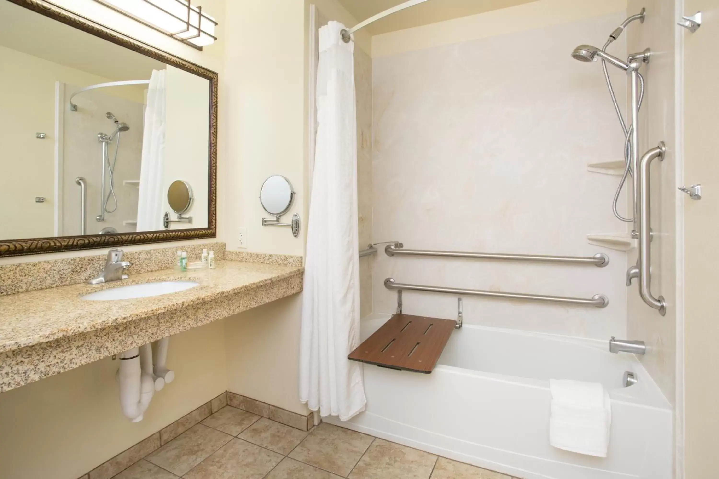 Shower, Bathroom in Holiday Inn Express & Suites Trinidad, an IHG Hotel