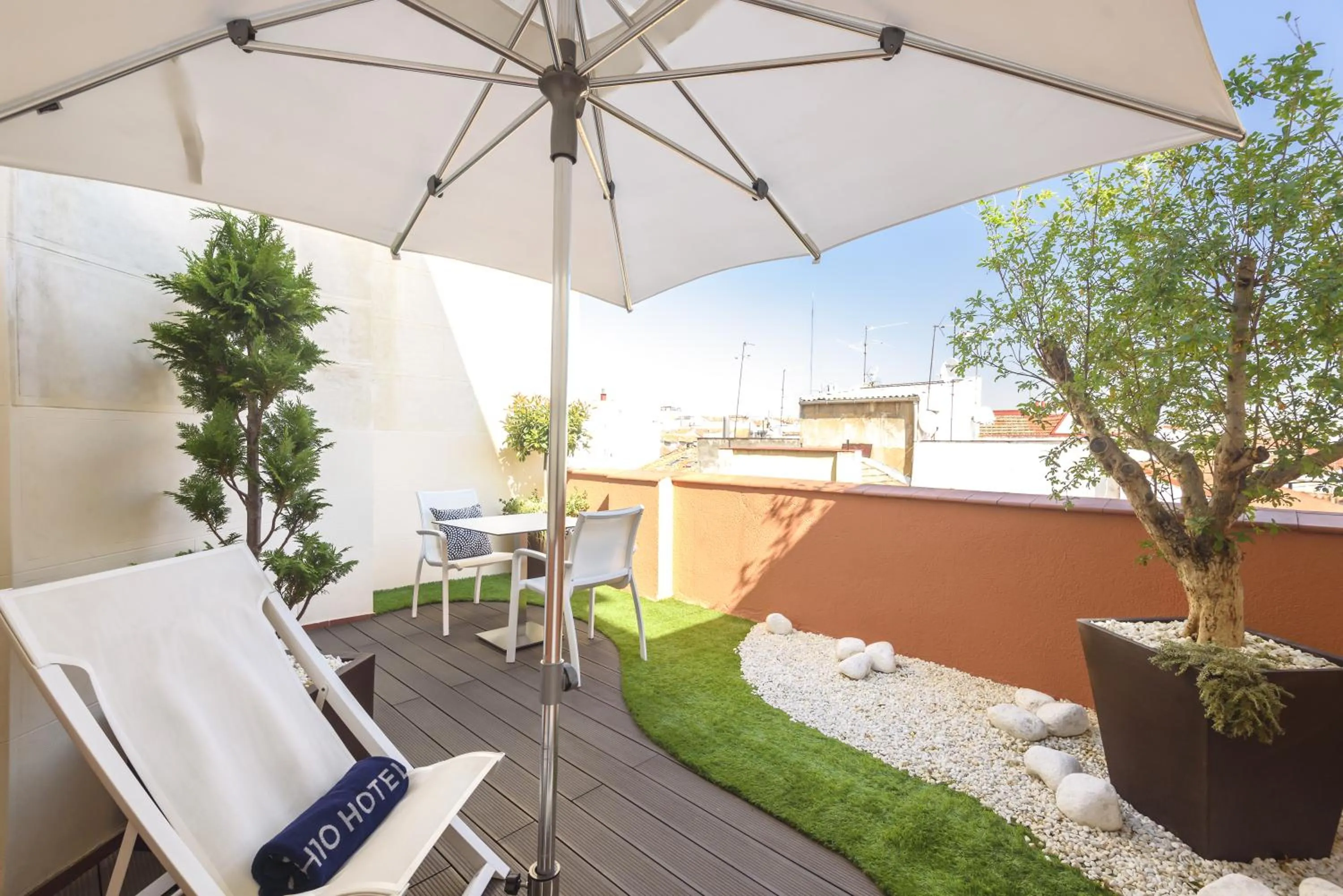 Balcony/Terrace in Boutique Hotel H10 Villa de la Reina