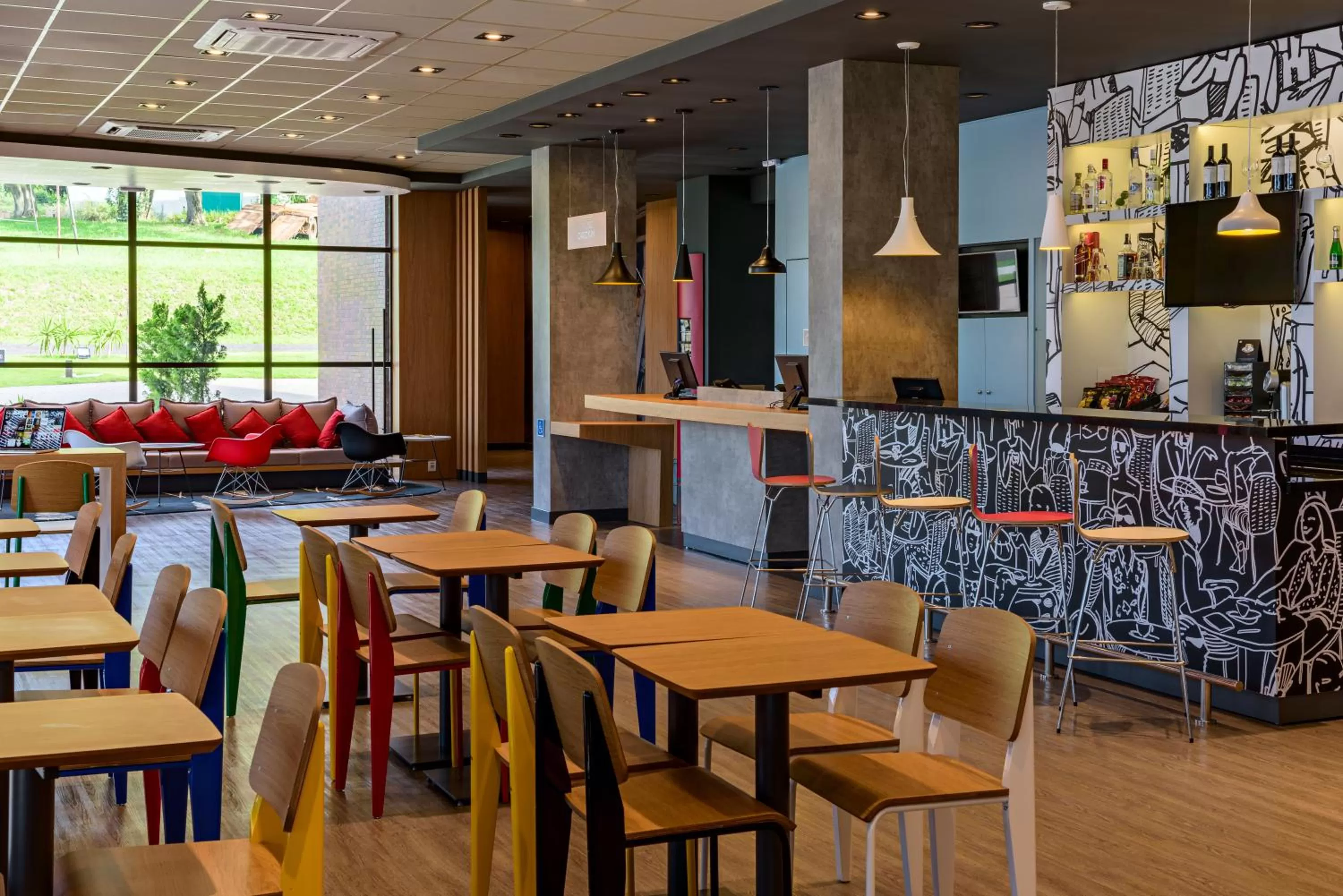 Restaurant/places to eat in ibis Guaiba