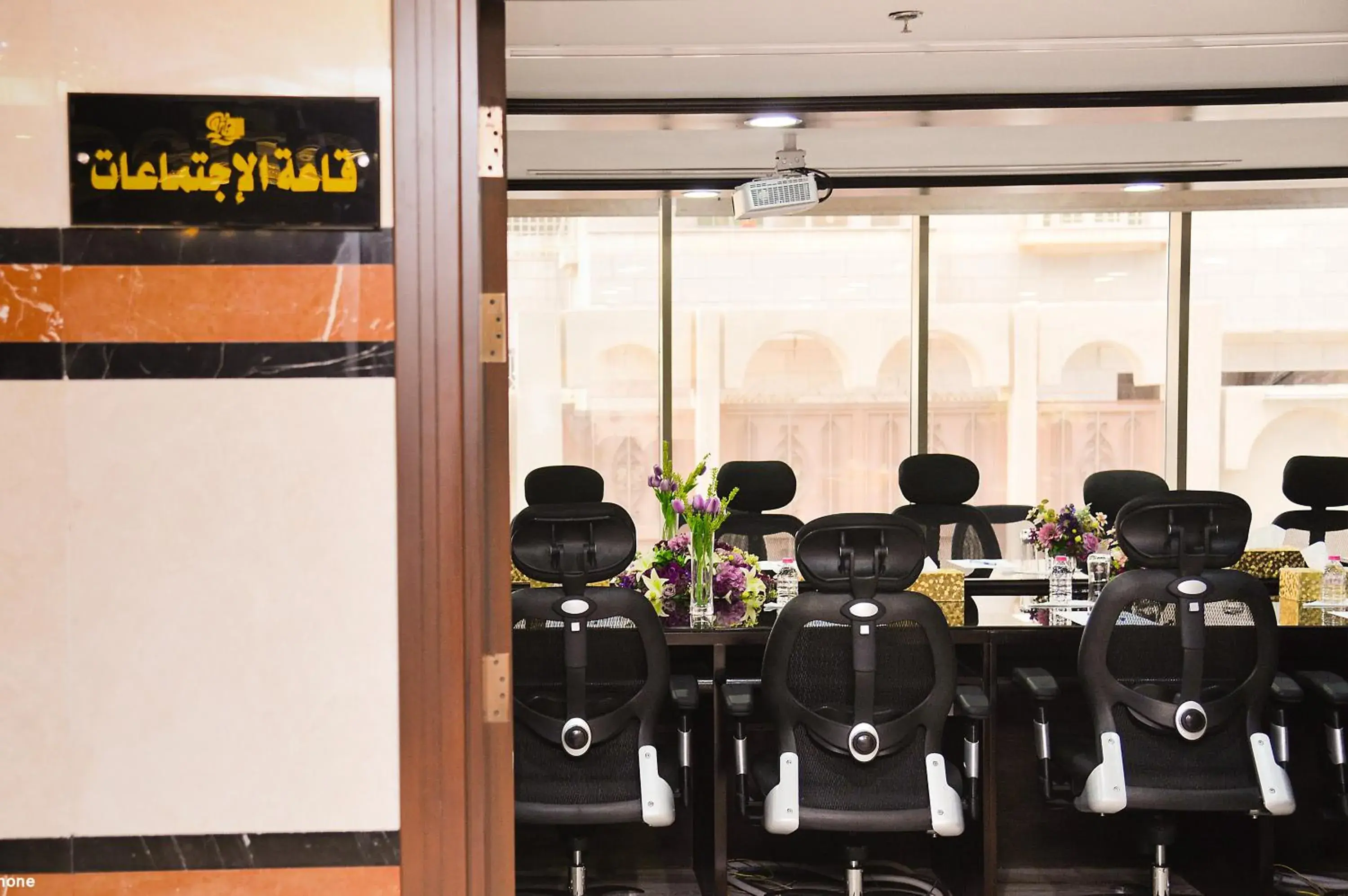 Business facilities in ASTER HOTEL