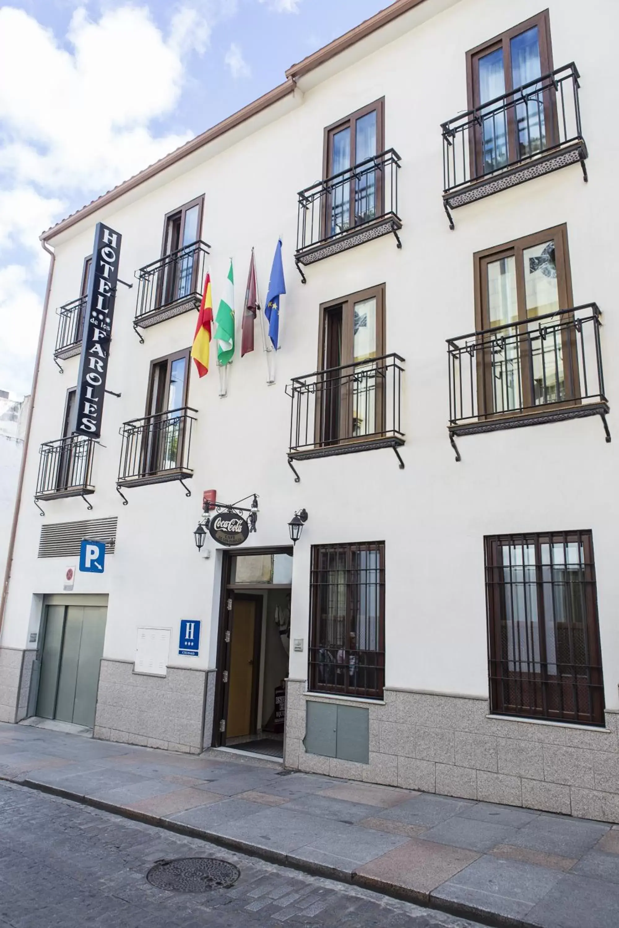 Facade/entrance, Property Building in Hotel de Los Faroles