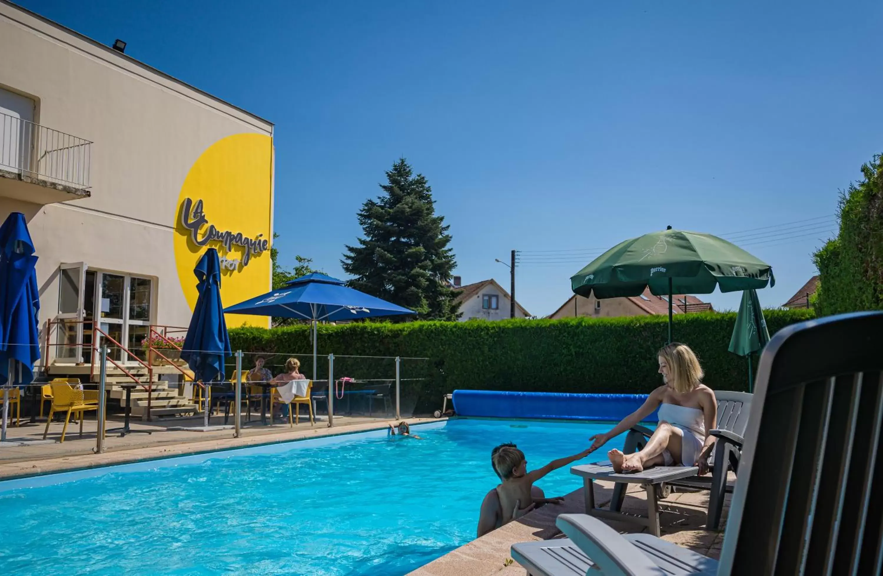 Swimming Pool in ibis Belfort Danjoutin