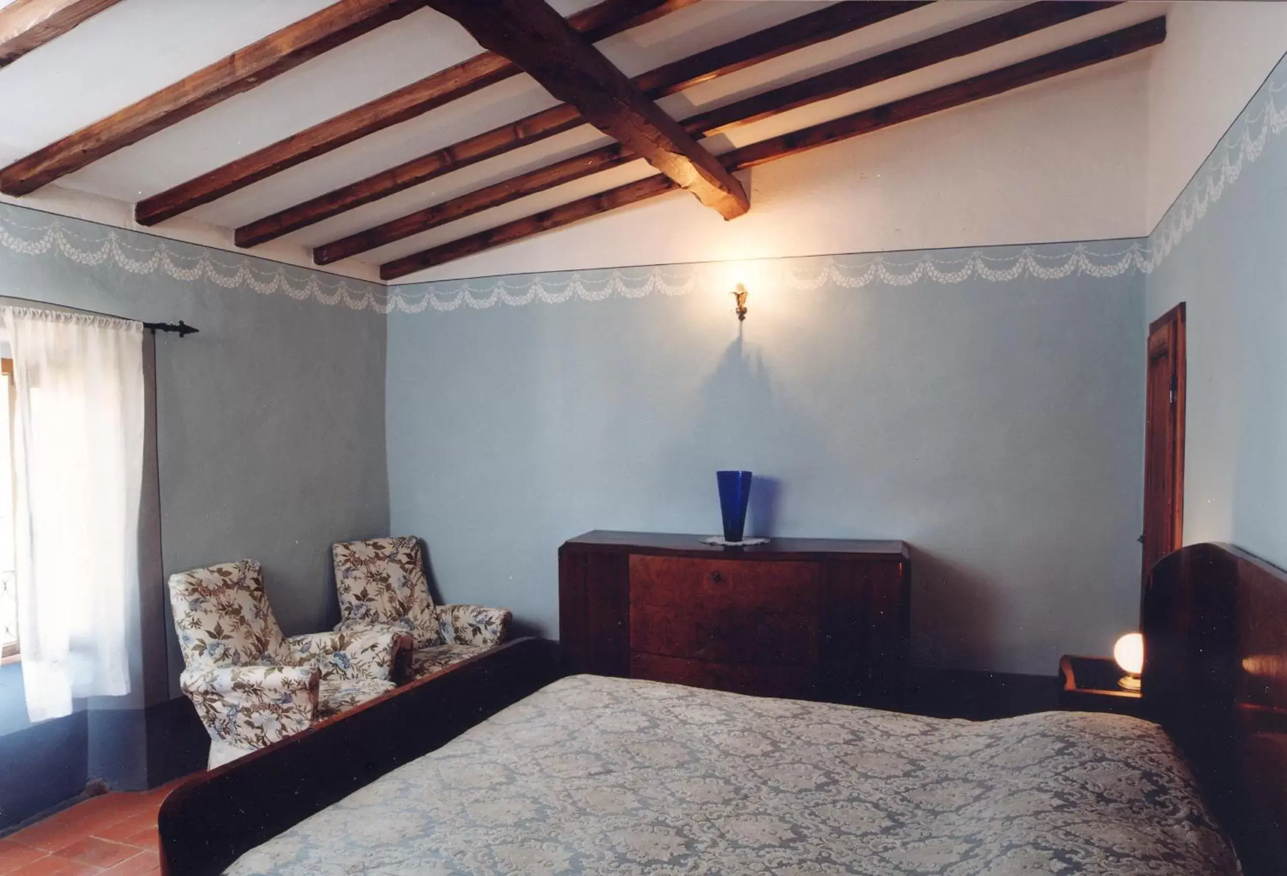 Photo of the whole room, Bed in antica casa "le rondini"