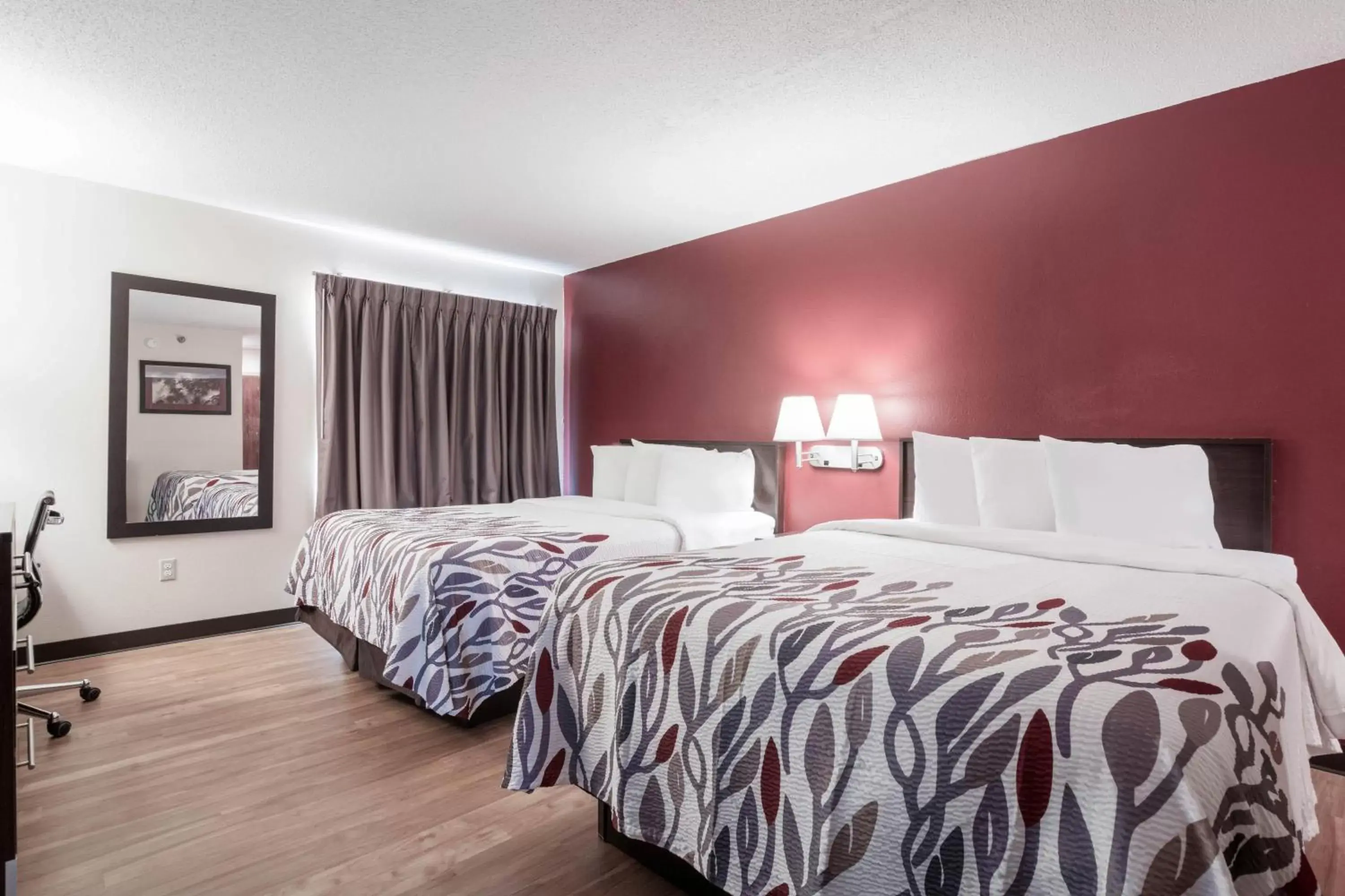 Bedroom, Bed in Red Roof Inn Richmond, KY Bedroom, Bed in Red Roof Inn Richmond, KY