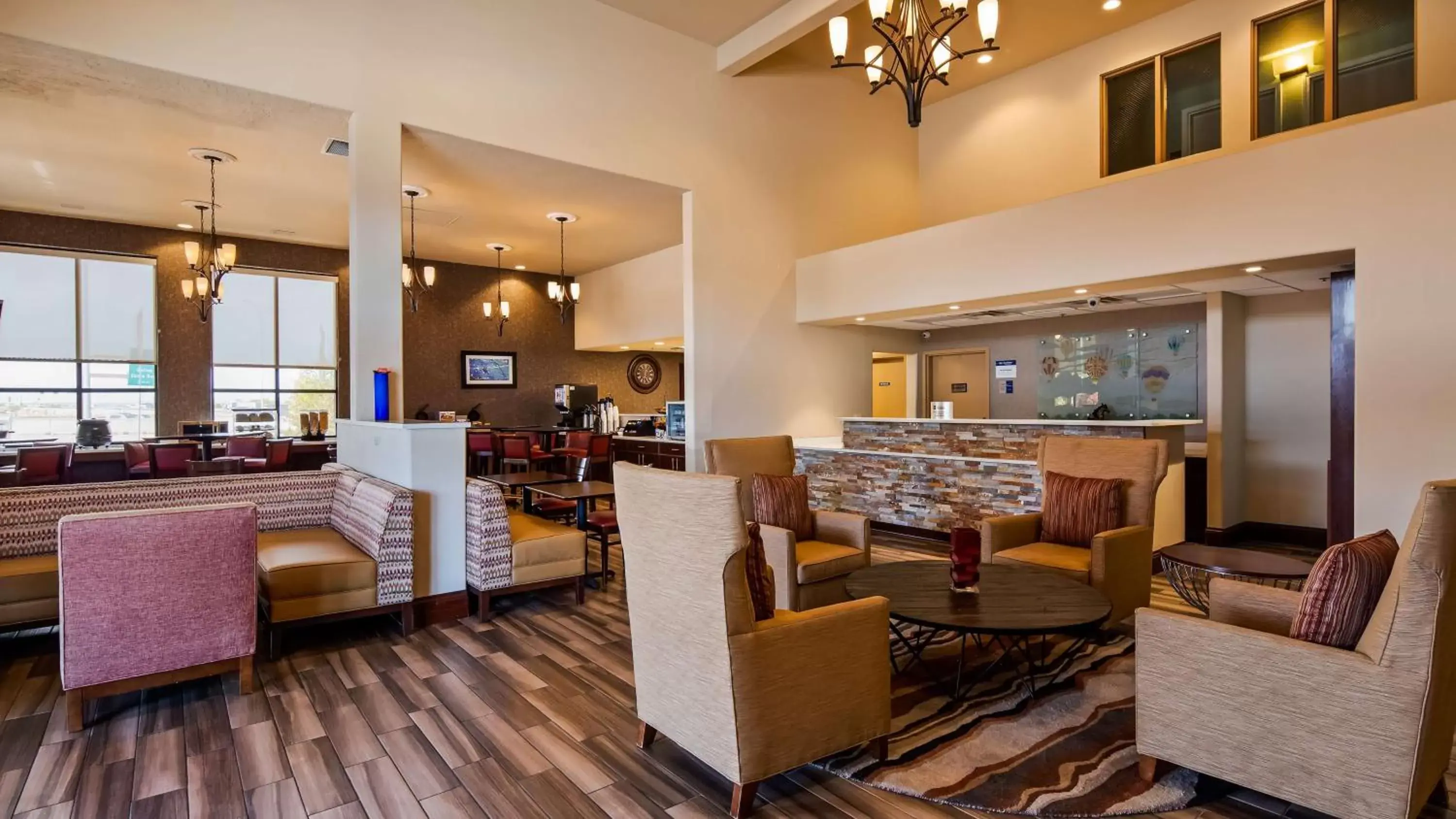 Lobby or reception, Restaurant/Places to Eat in Best Western Plus Executive Suites Albuquerque