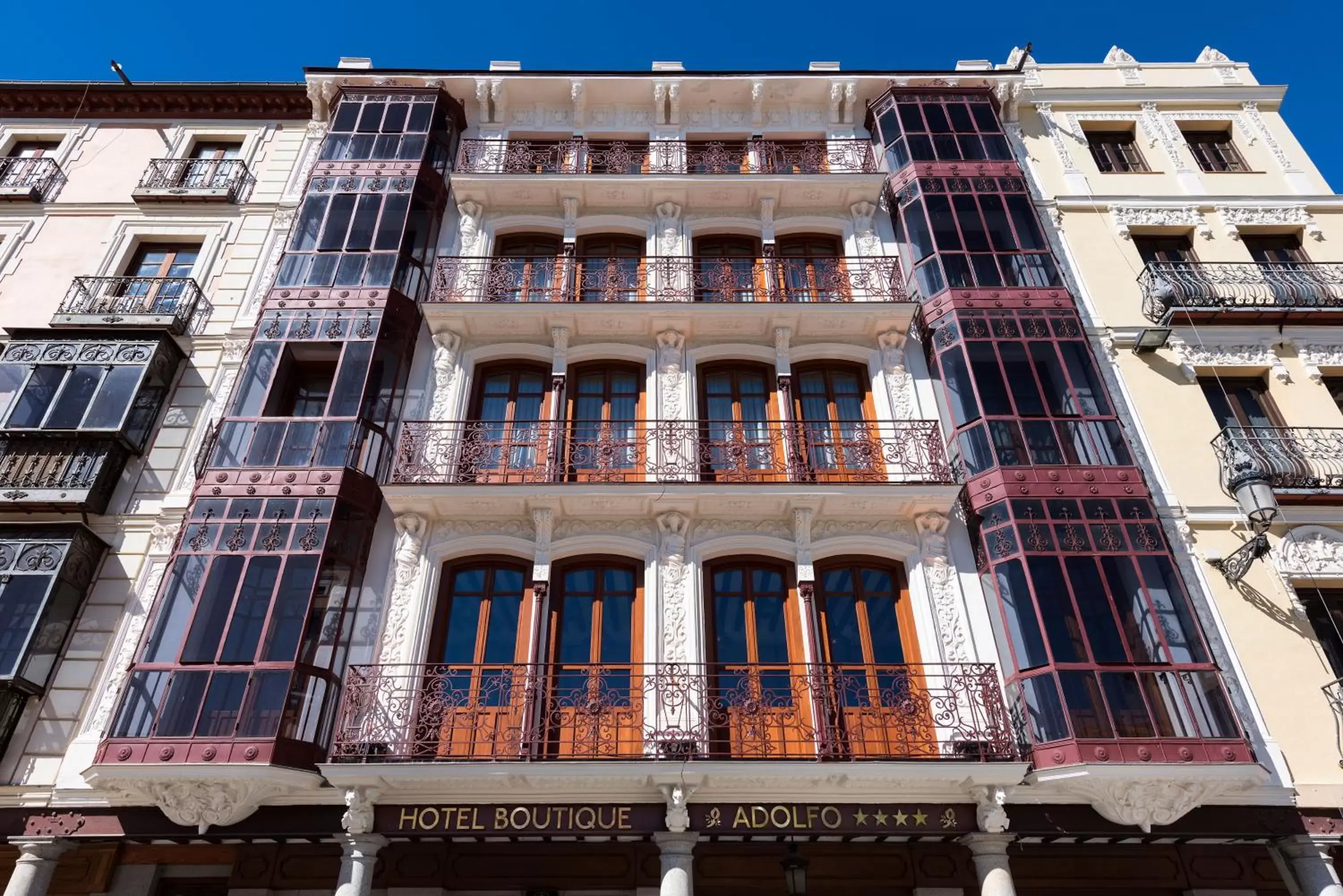 Property Building in Hotel Boutique Adolfo