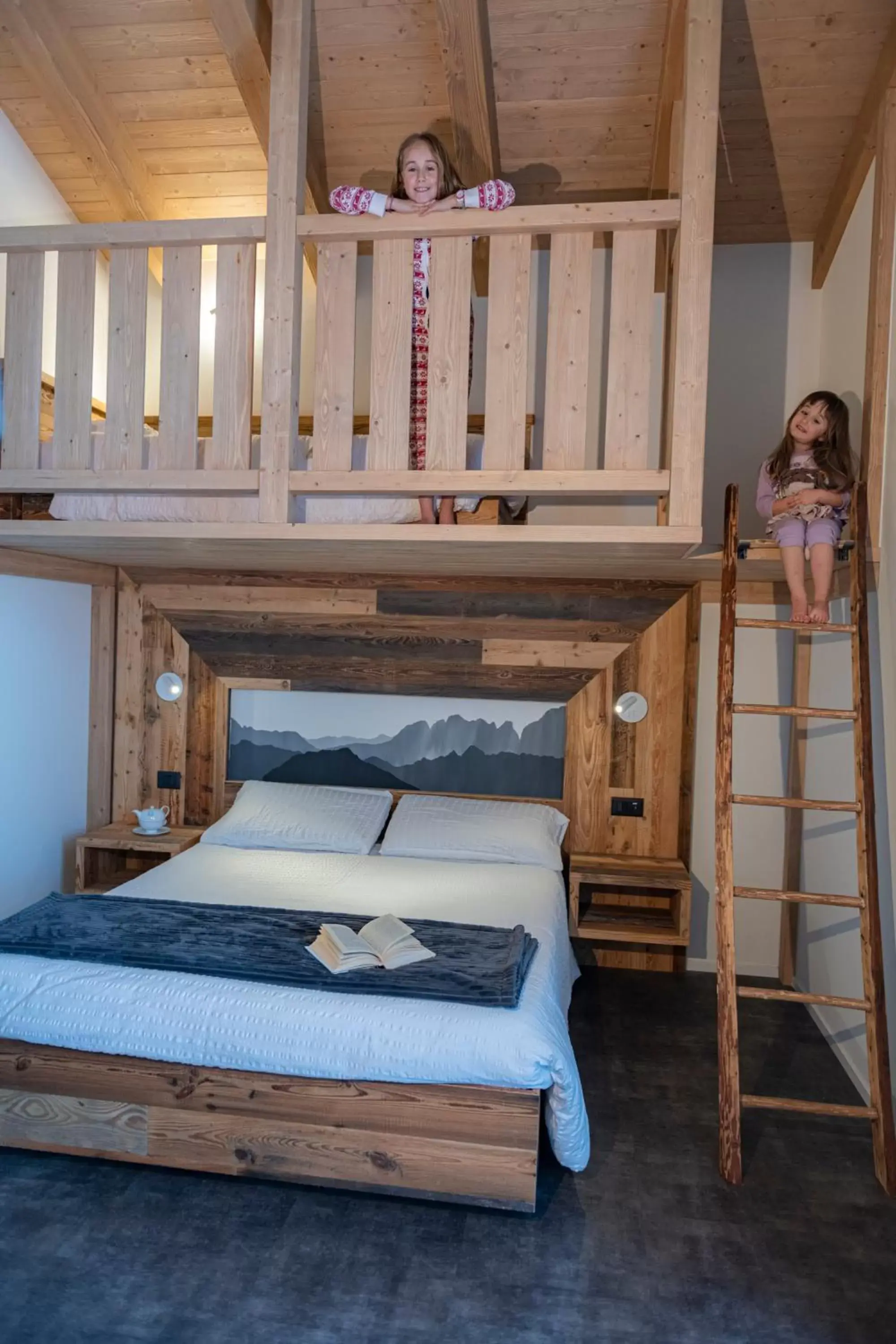 bunk bed in Albergo Alpino