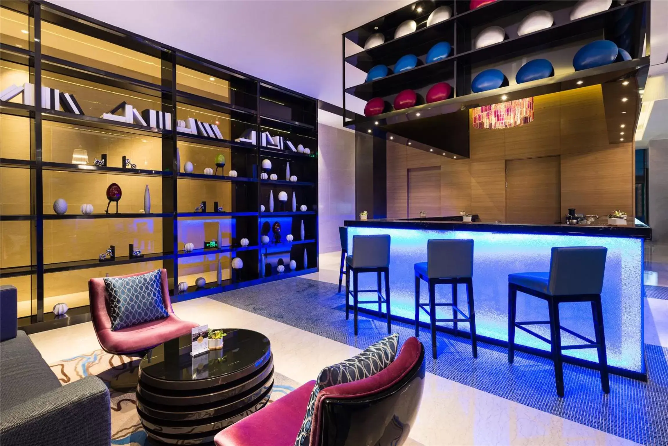 Lounge or bar in Novotel Ningbo East