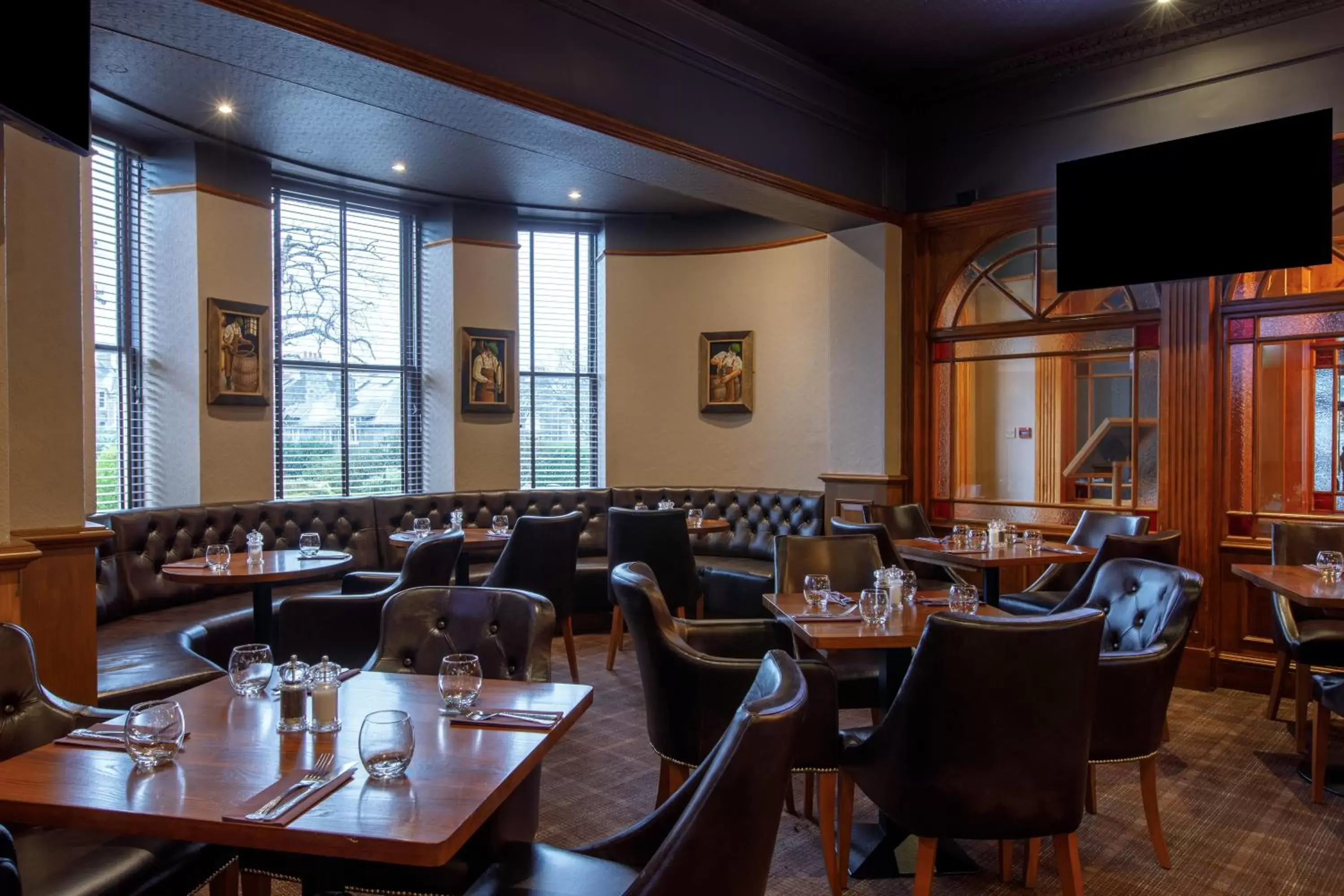 Restaurant/Places to Eat in Ferryhill House Hotel