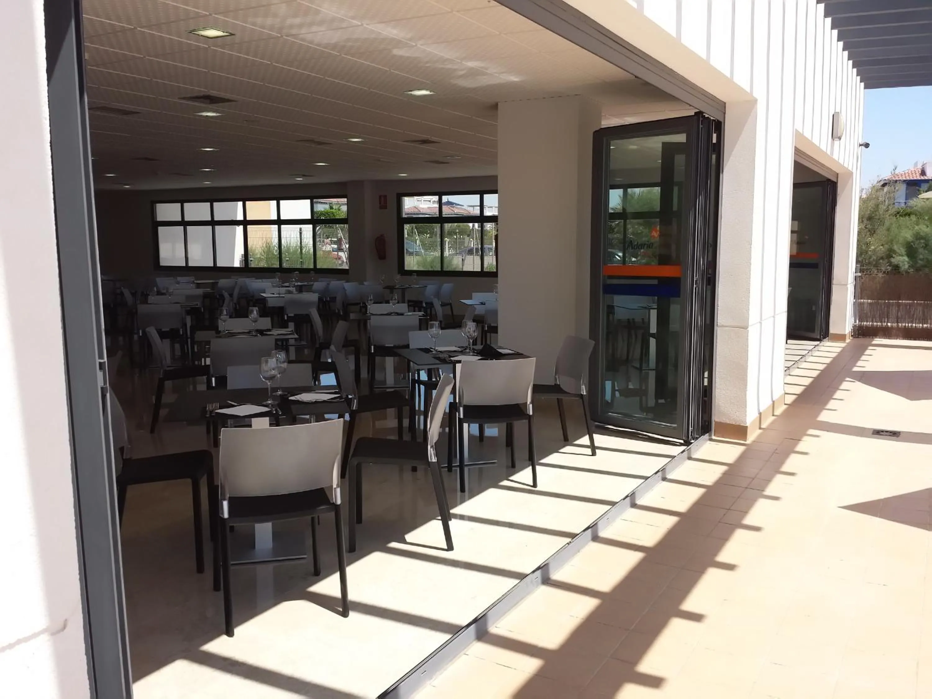 Restaurant/places to eat in Hotel Adaria Vera