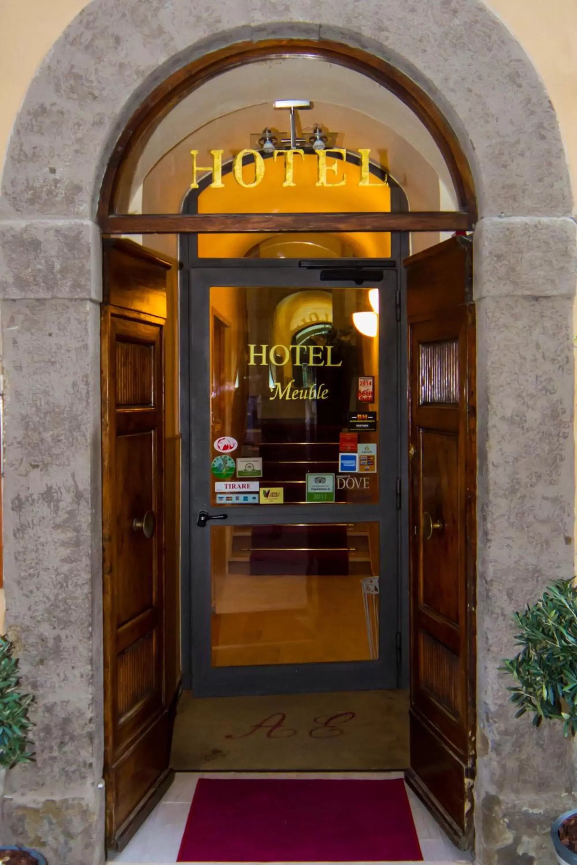 Facade/entrance in Albergo Etruria