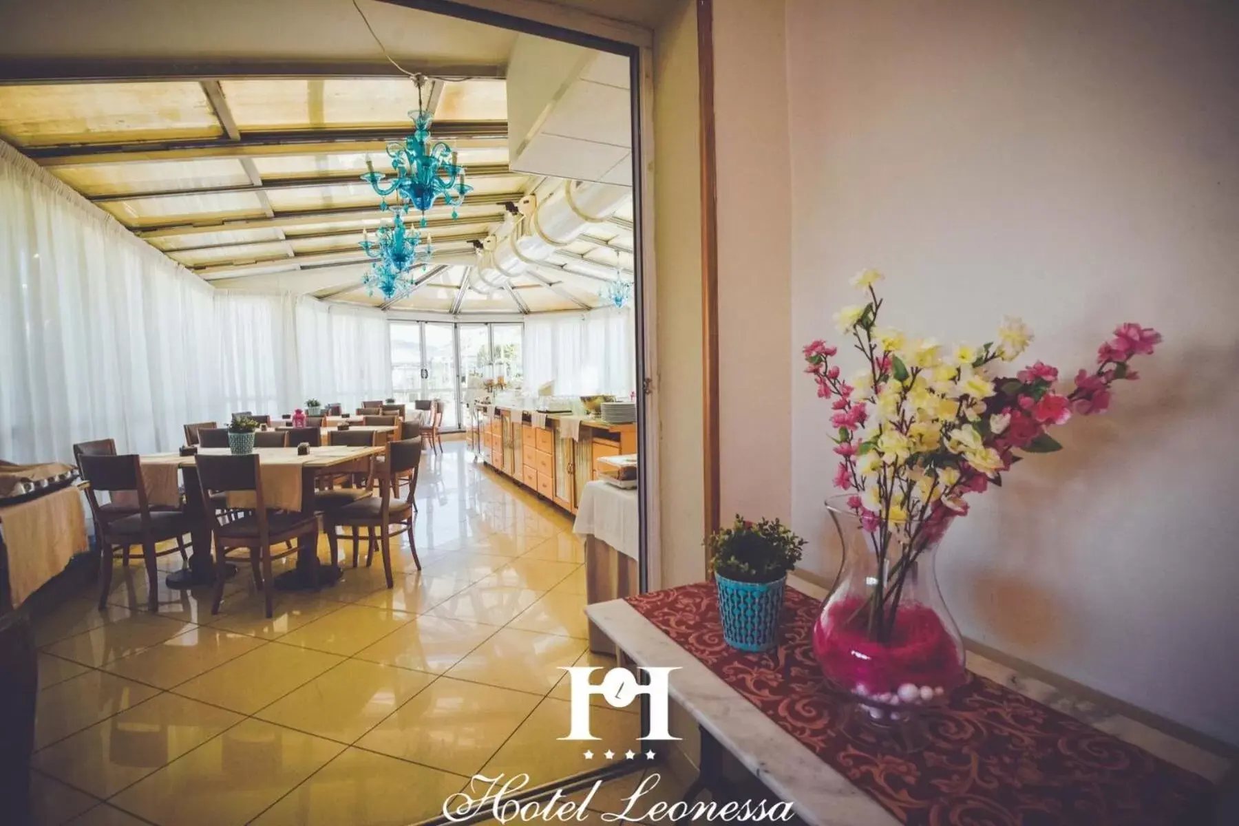 Restaurant/Places to Eat in Hotel Leonessa