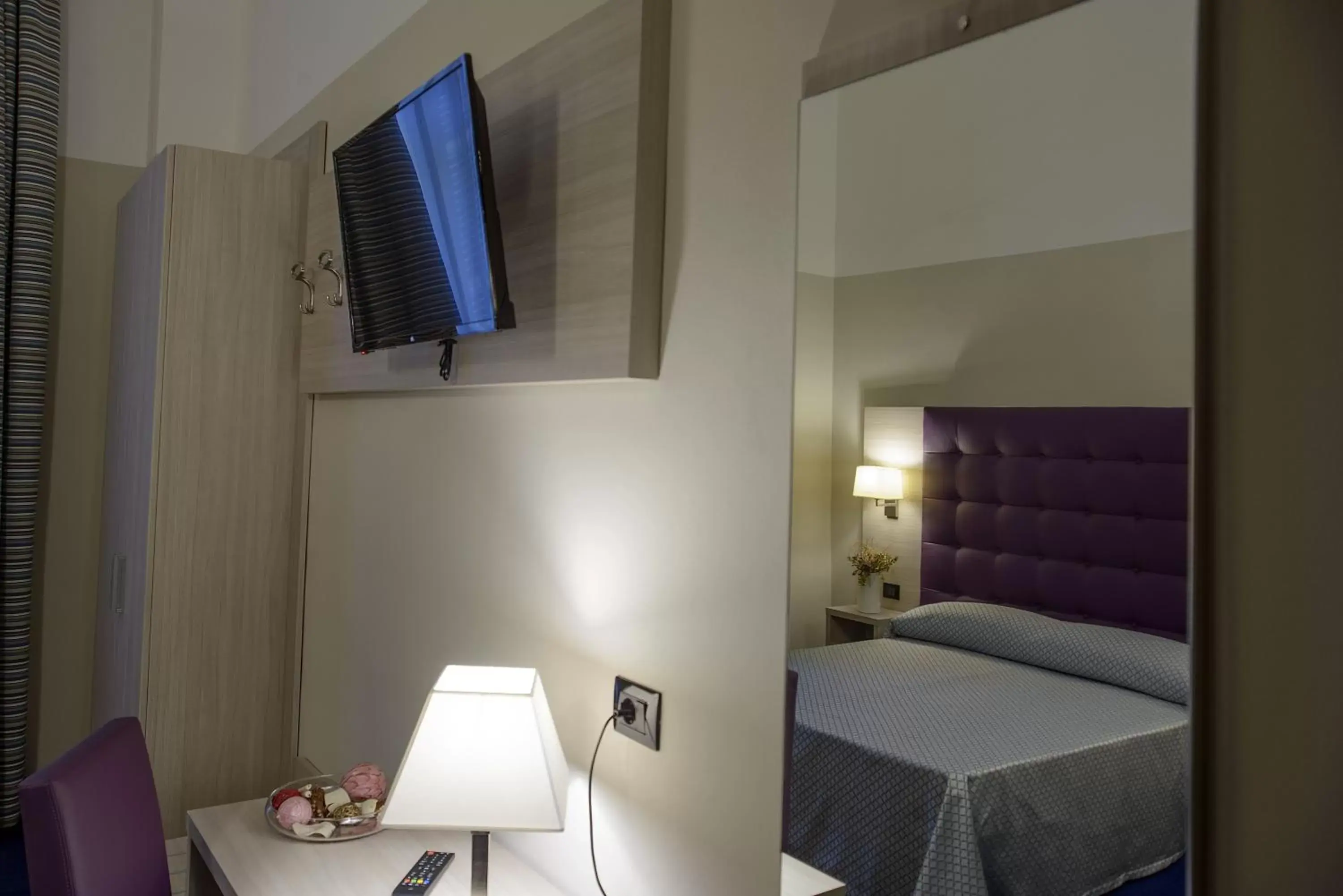 Photo of the whole room, Bed in Hotel Torino Porta Susa