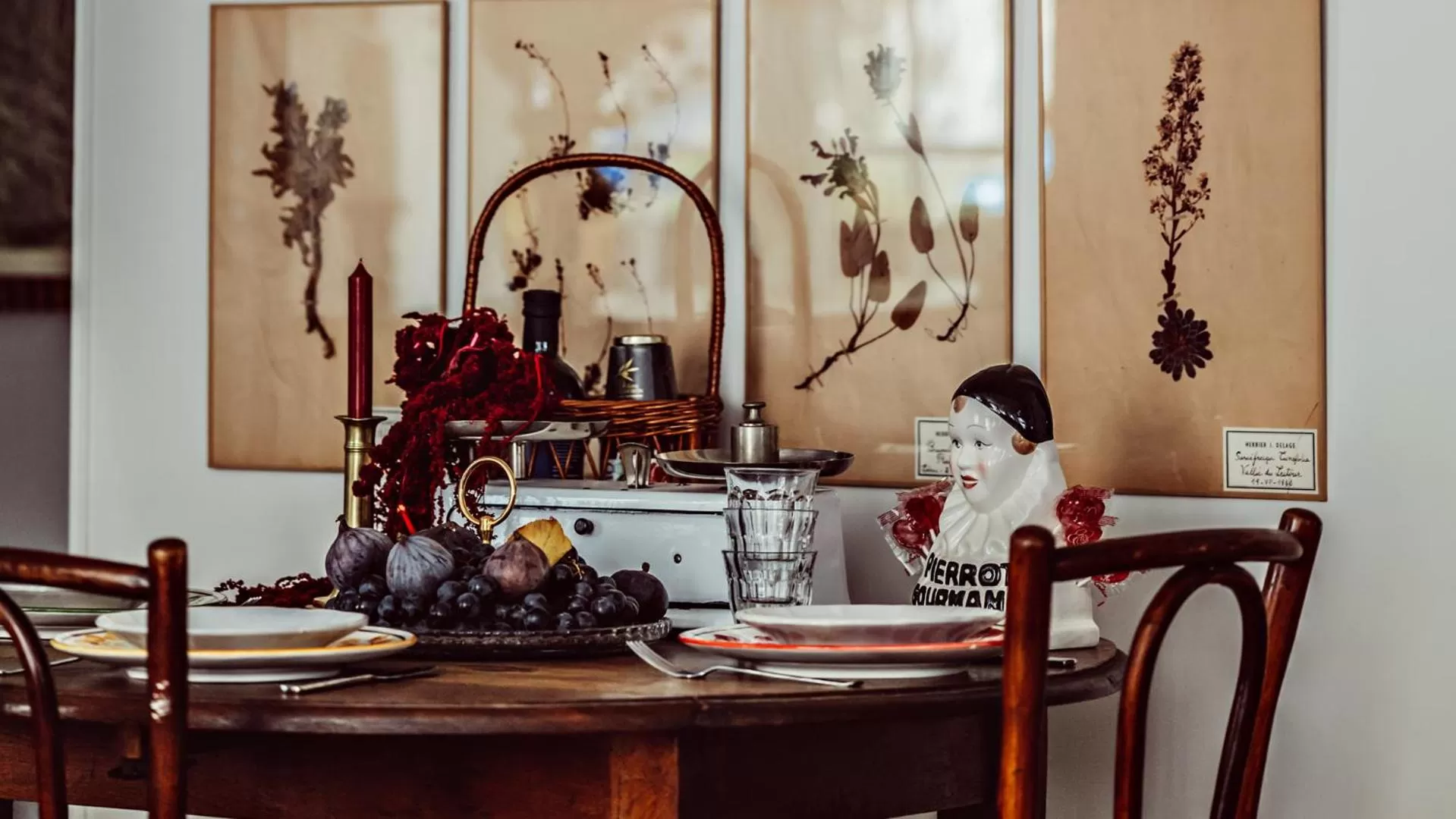 Restaurant/places to eat in Maison Saintonge