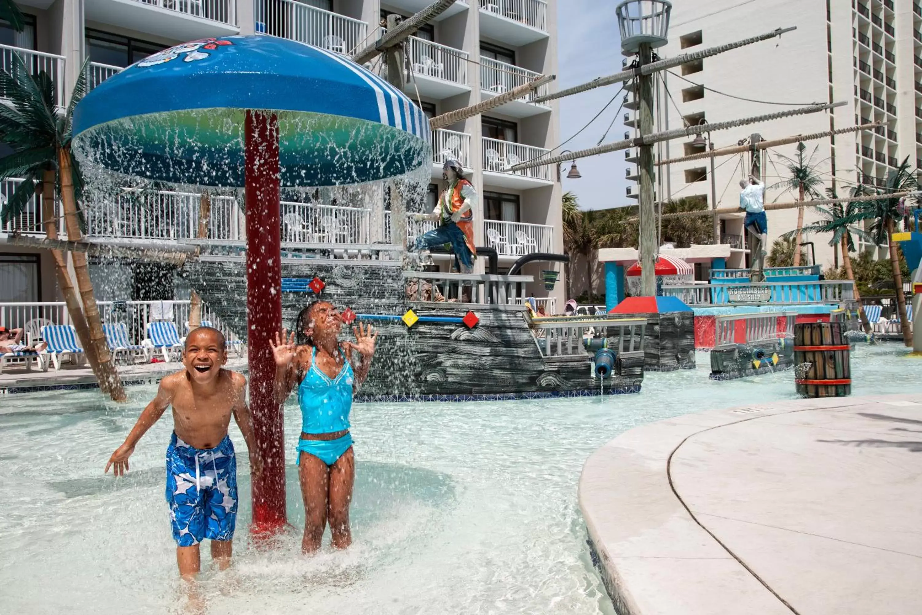 Swimming pool in Hotel Blue