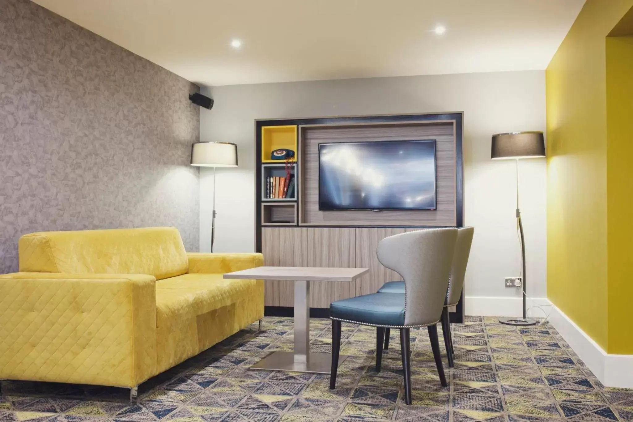 Property building, Seating Area in Holiday Inn Newcastle Gosforth Park, an IHG Hotel