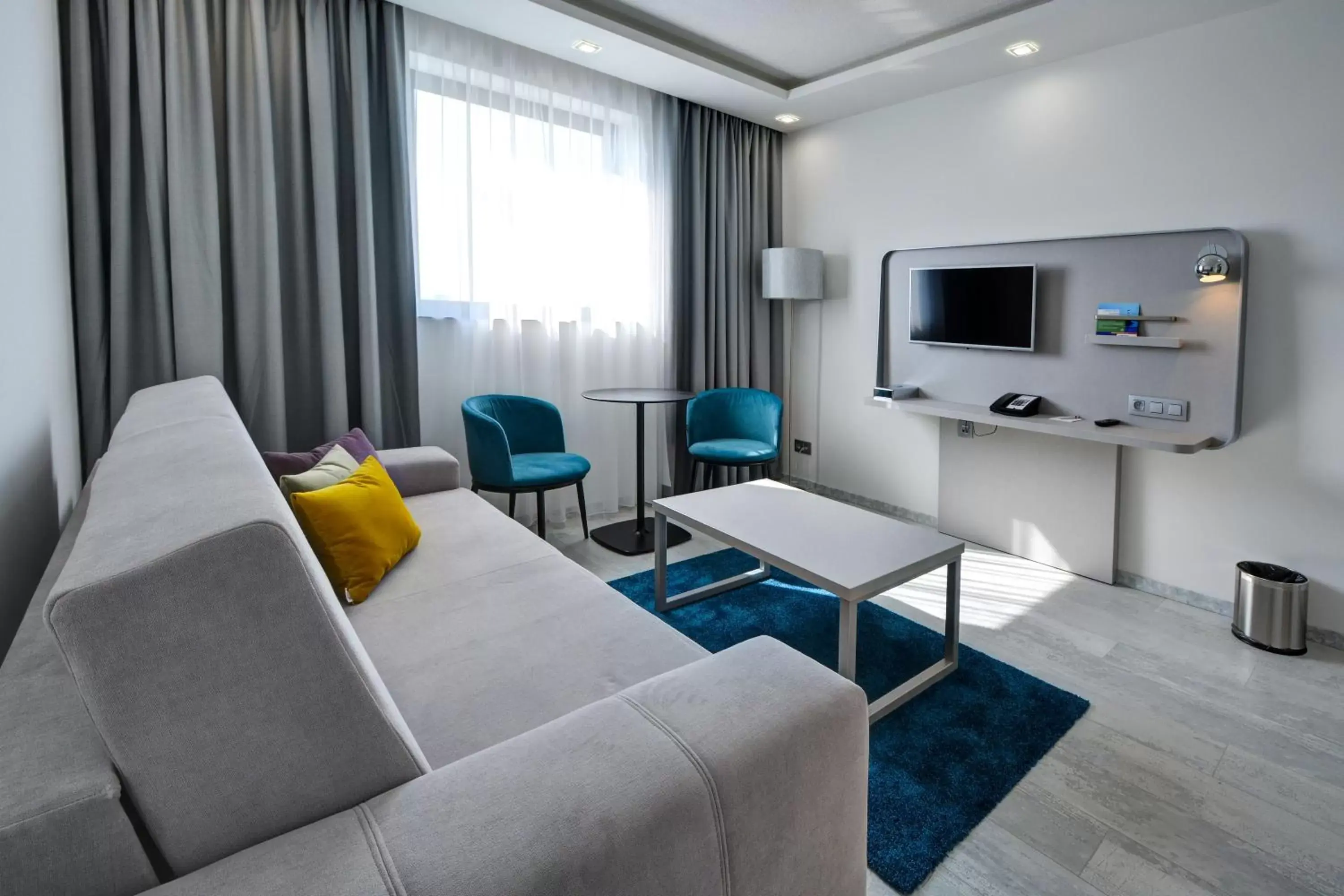 Living room, Seating Area in Park Inn by Radisson Danube Bratislava