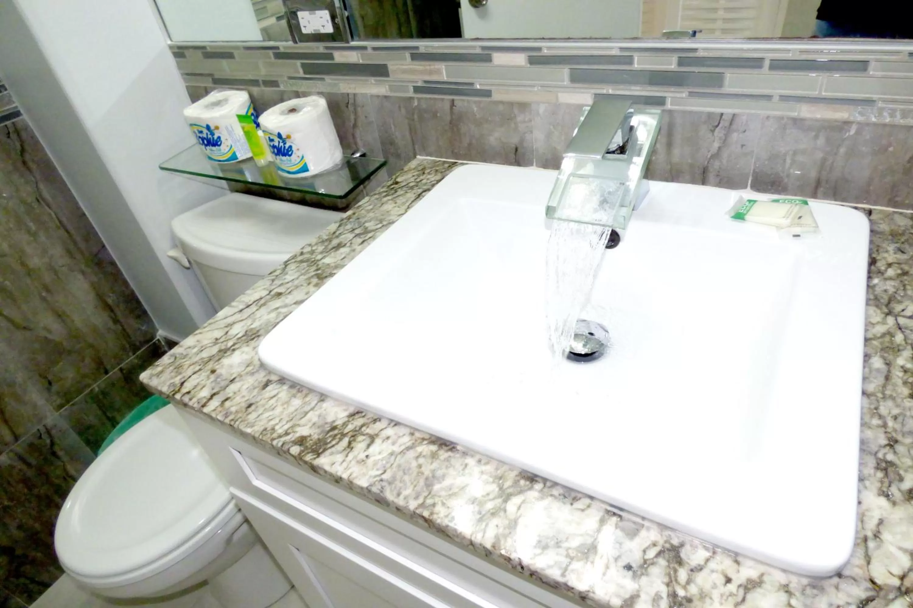 Toilet in Beach One Bedroom Suite A22