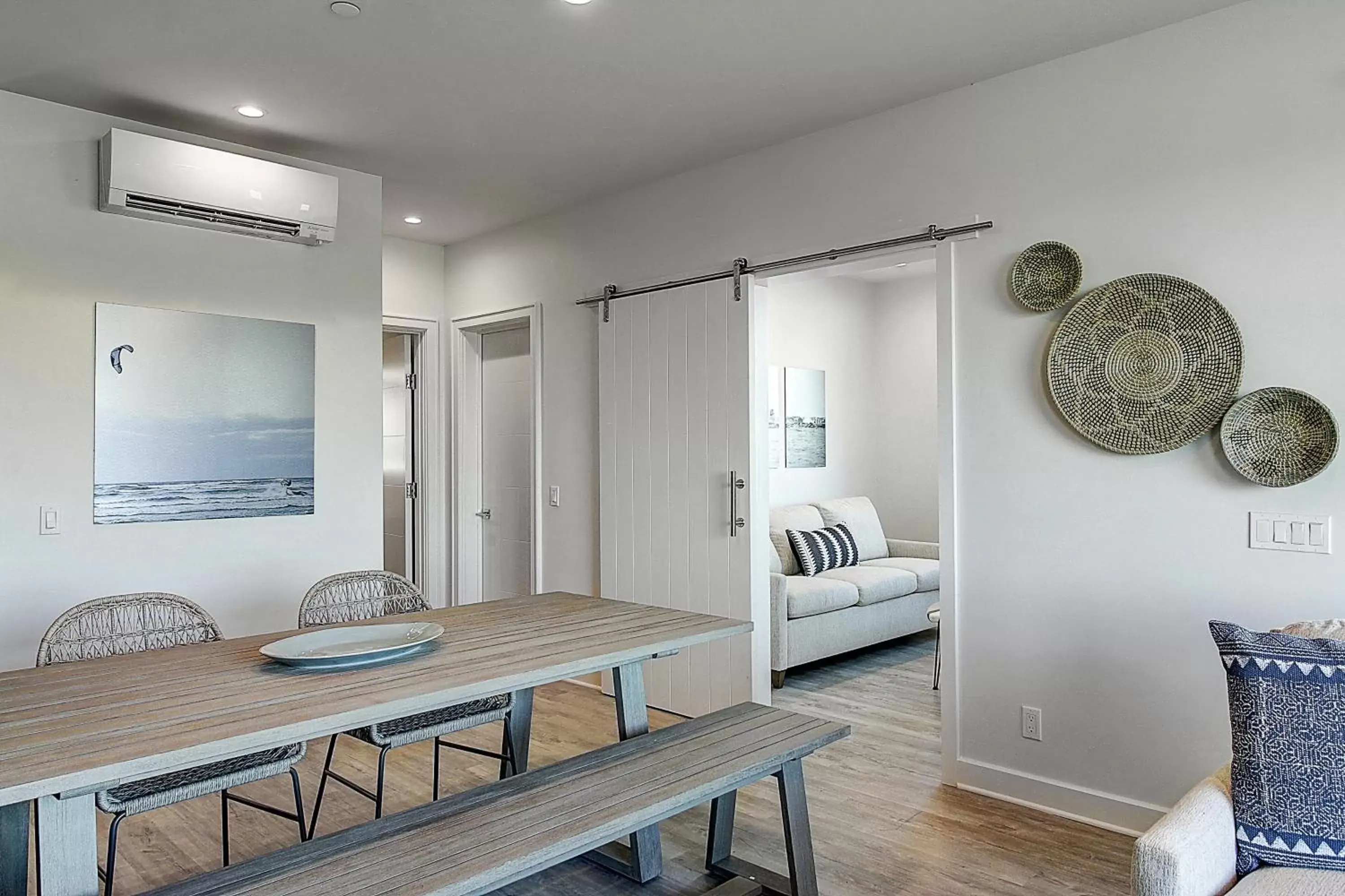 Dining Area in Lively Beach