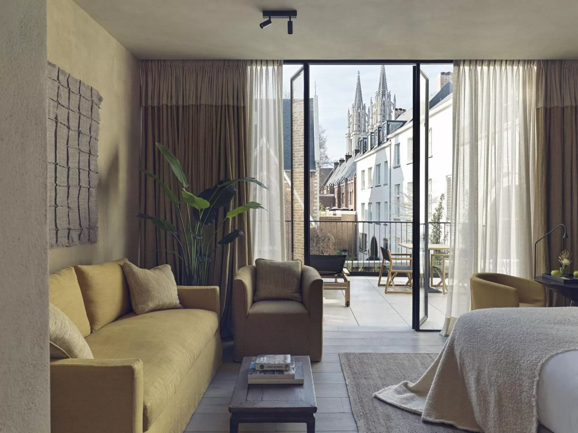 Bed in Botanic Sanctuary Antwerp - The Leading Hotels of the World